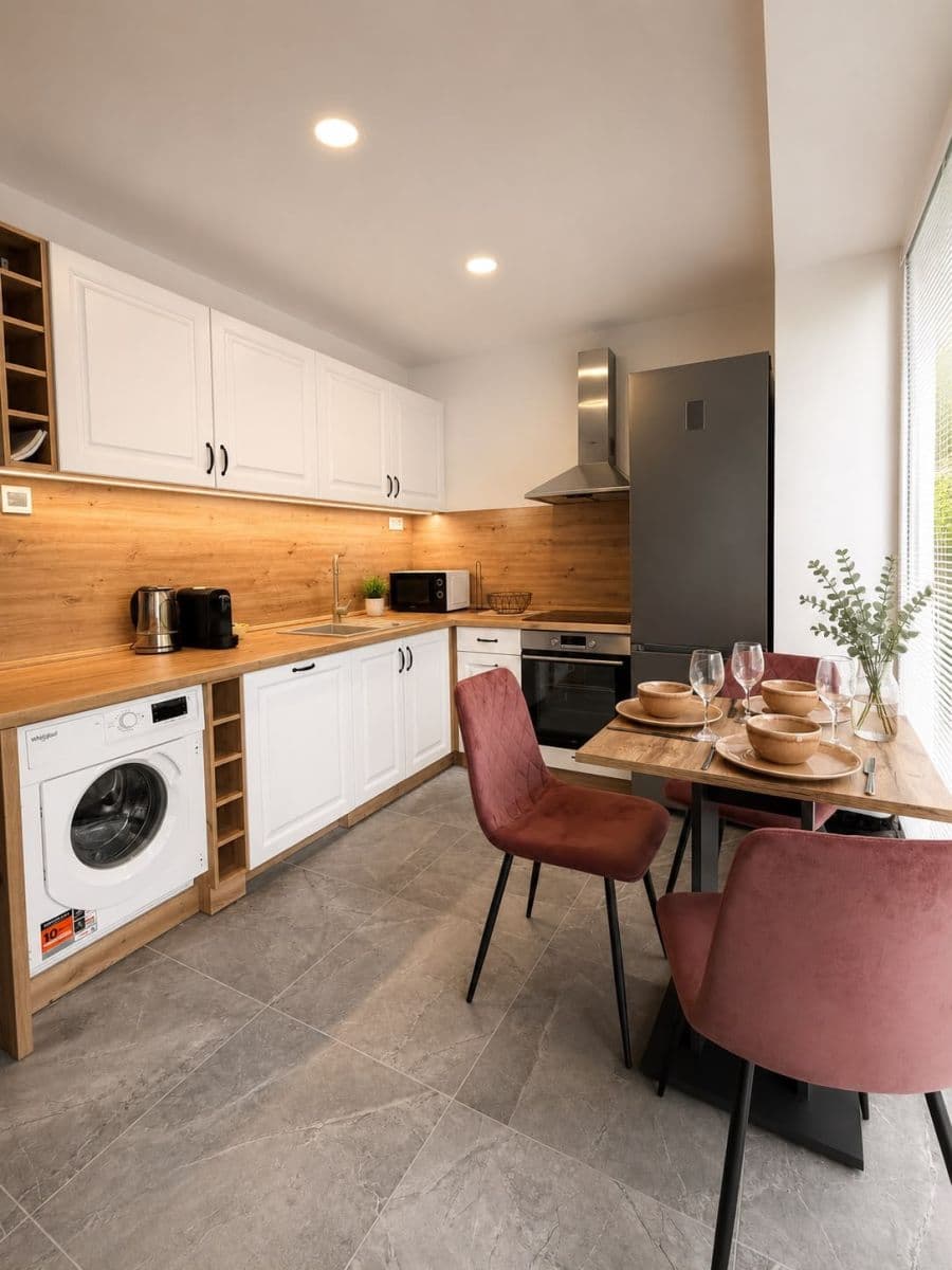 Prenájom bytu 3-izbový 65 m², Staré Hory, Banskobystrický kraj Prenájom bytu 3-izbový 65 m², Staré Hory, Banskobystrický kraj