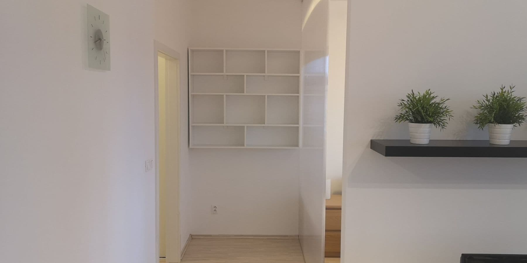 Predaj bytu 1-izbový 40 m², Nejedlého, Dúbravka, Bratislavský kraj Predaj bytu 1-izbový 40 m², Nejedlého, Dúbravka, Bratislavský kraj
