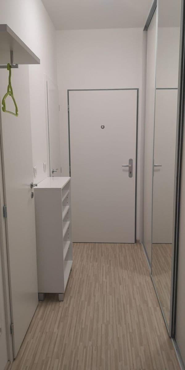 Predaj bytu 1-izbový 40 m², Nejedlého, Dúbravka, Bratislavský kraj Predaj bytu 1-izbový 40 m², Nejedlého, Dúbravka, Bratislavský kraj