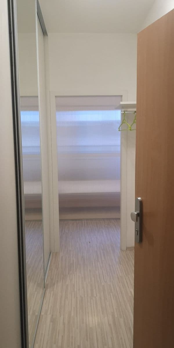 Predaj bytu 1-izbový 40 m², Nejedlého, Dúbravka, Bratislavský kraj Predaj bytu 1-izbový 40 m², Nejedlého, Dúbravka, Bratislavský kraj