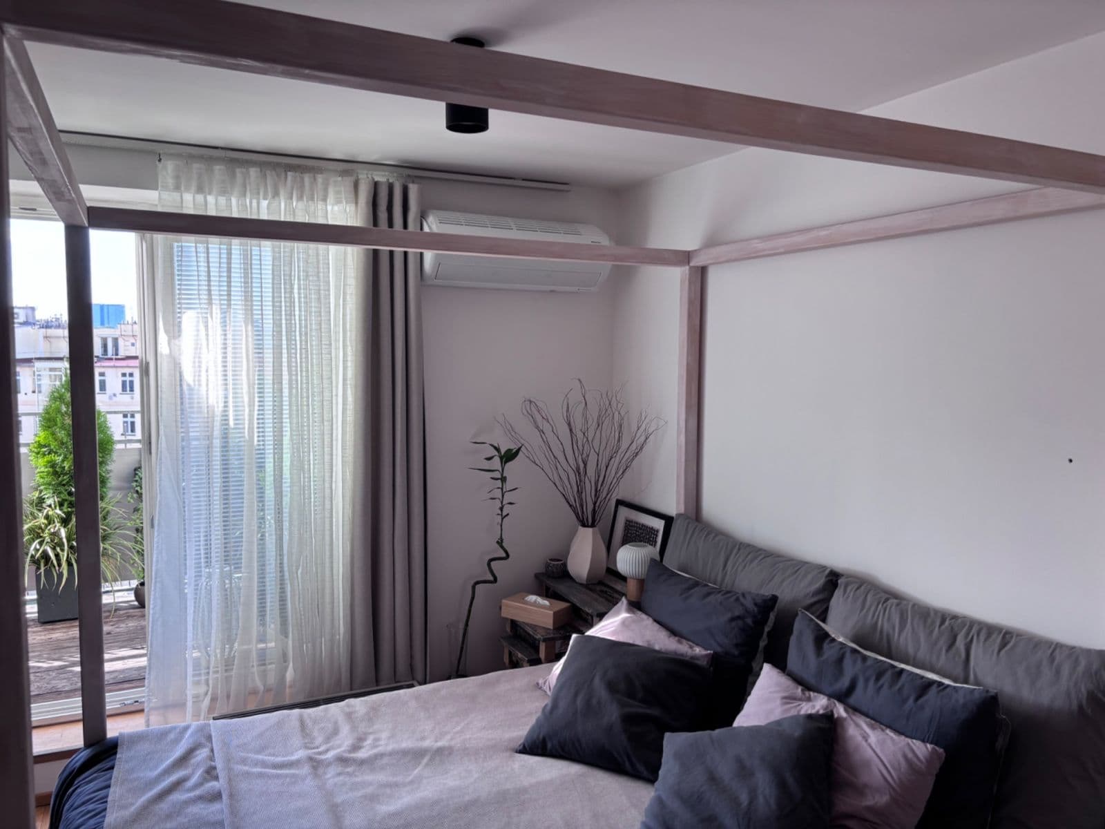 Prenájom bytu 1-izbový 42 m², Moskevská, Praha, Praha Prenájom bytu 1-izbový 42 m², Moskevská, Praha, Praha