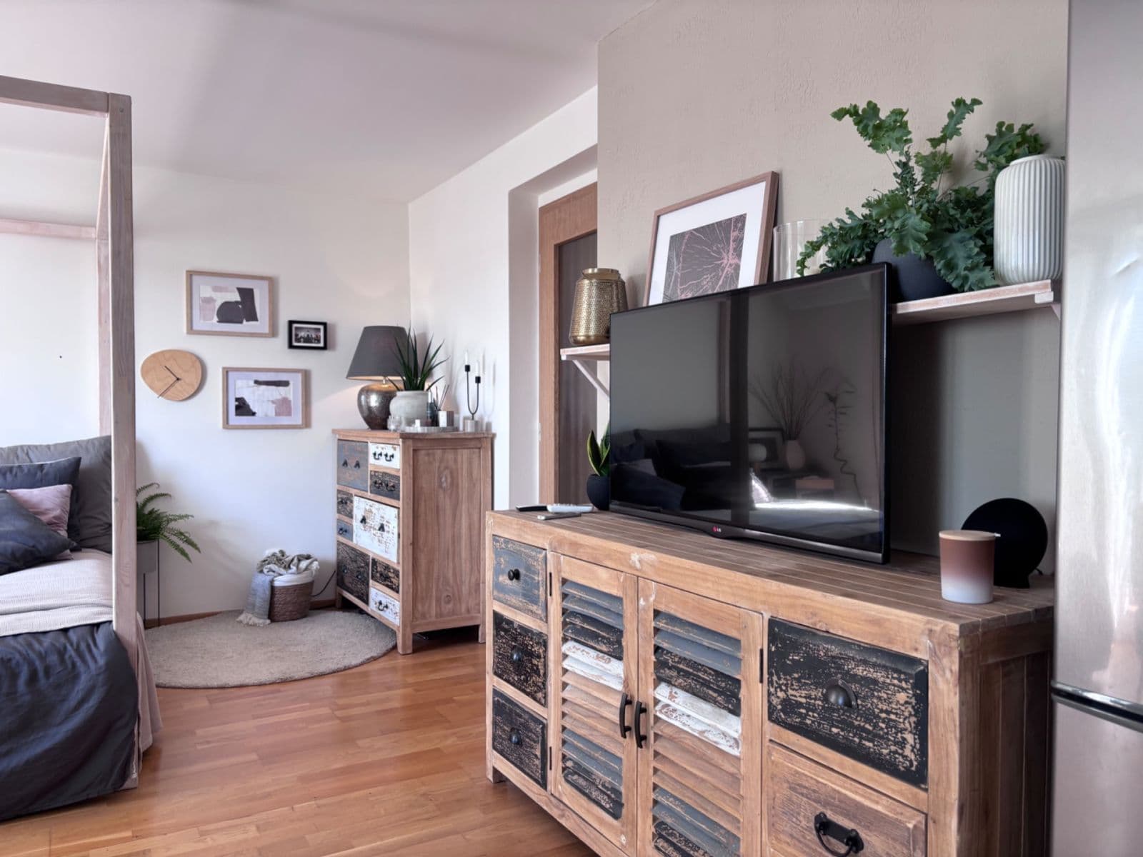 Prenájom bytu 1-izbový 42 m², Moskevská, Praha, Praha Prenájom bytu 1-izbový 42 m², Moskevská, Praha, Praha