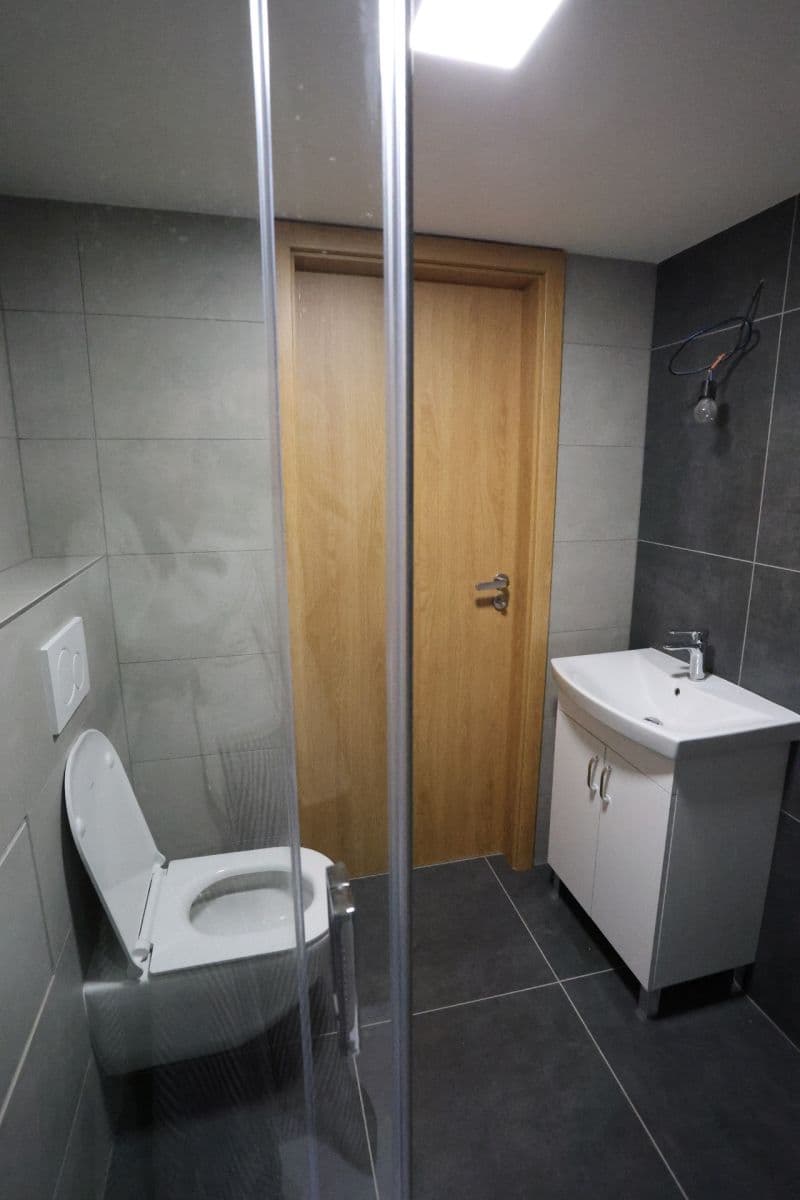Prenájom bytu 1-izbový 28 m², Sokolská, Praha, Praha Prenájom bytu 1-izbový 28 m², Sokolská, Praha, Praha