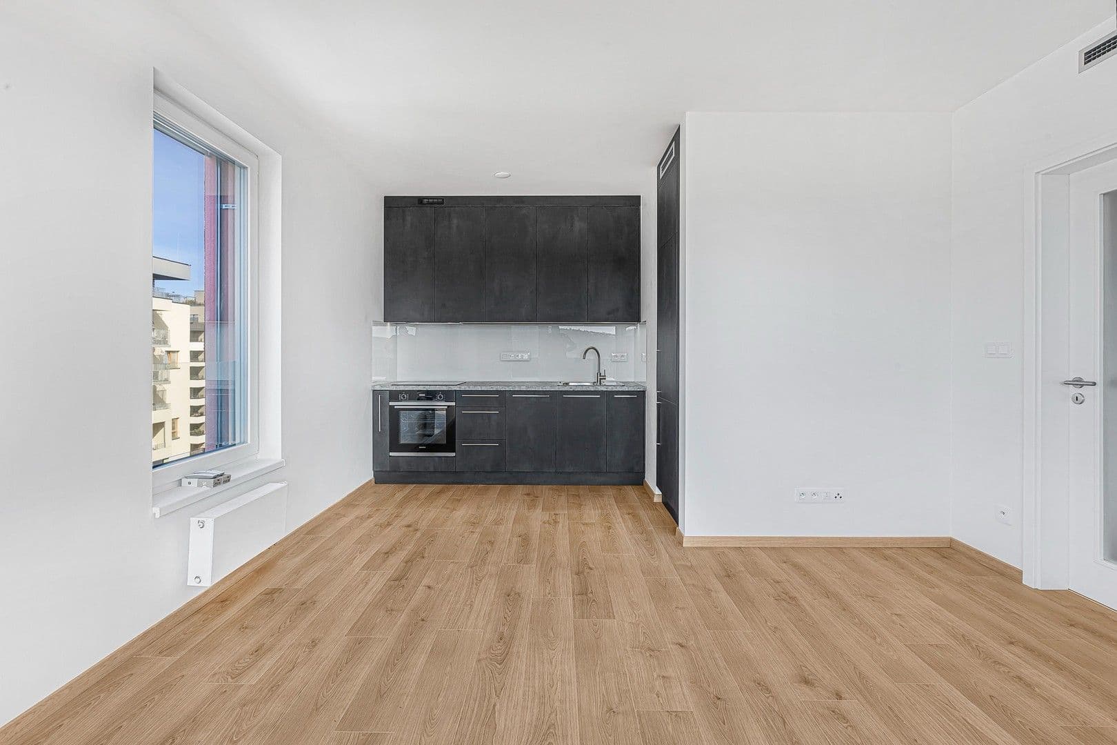 Prenájom bytu 2-izbový 55 m², Zlochova, Praha, Praha Prenájom bytu 2-izbový 55 m², Zlochova, Praha, Praha