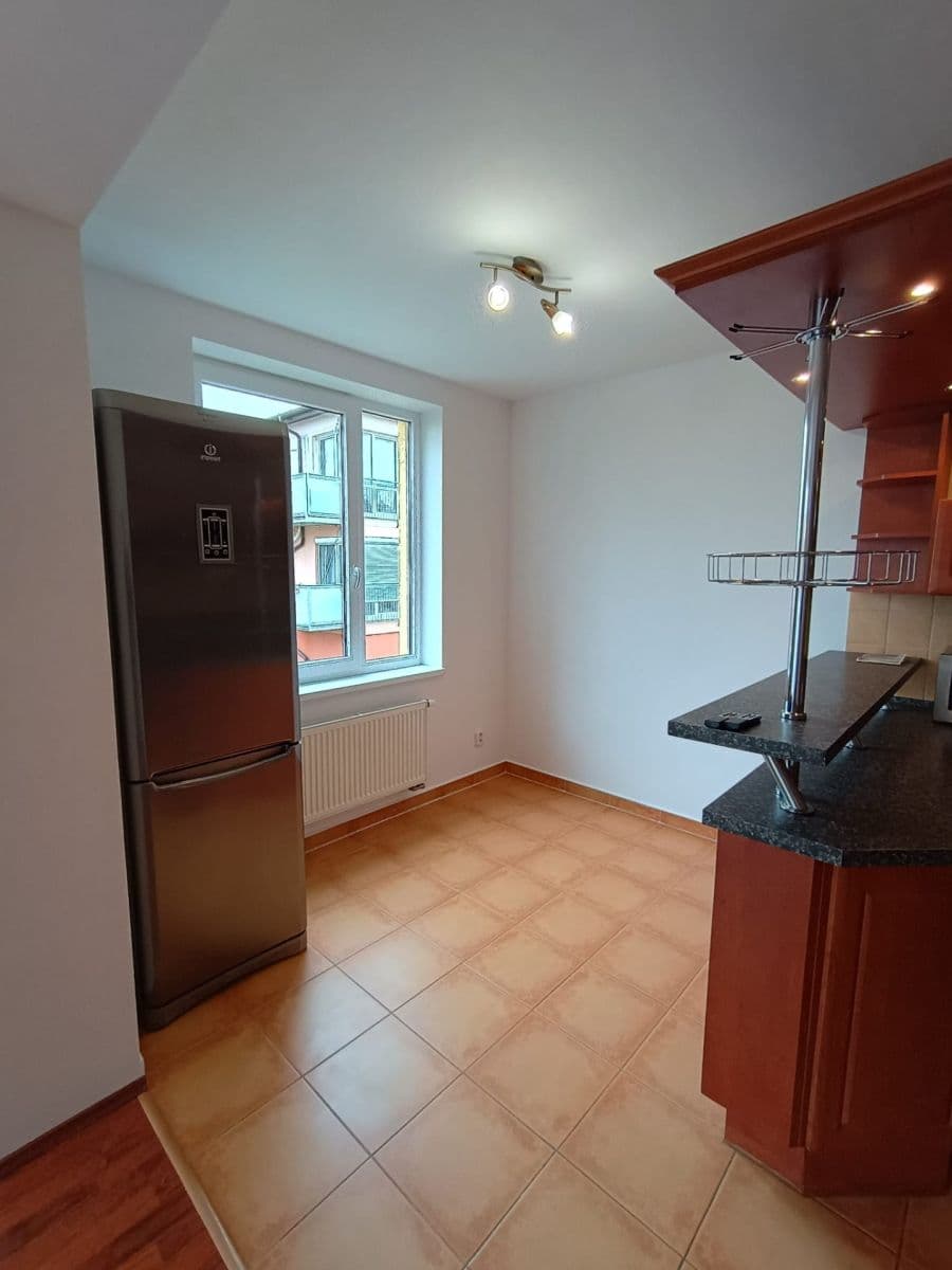 Predaj bytu 3-izbový 75 m², Havlíčkovo nám., Rudná, Středočeský kraj Predaj bytu 3-izbový 75 m², Havlíčkovo nám., Rudná, Středočeský kraj
