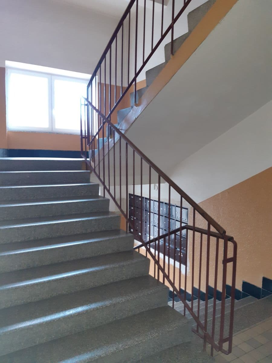 Prenájom bytu 1-izbový 17 m², Bajkalská, Praha, Praha Prenájom bytu 1-izbový 17 m², Bajkalská, Praha, Praha