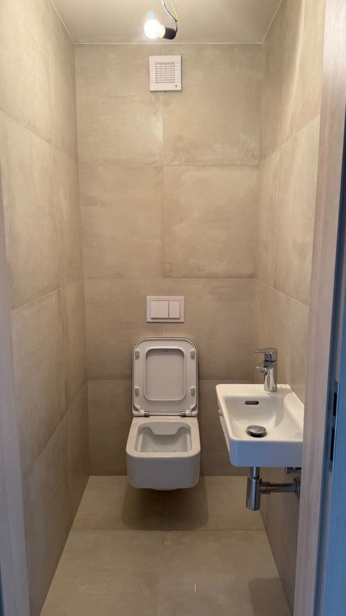 Predaj bytu 2-izbový 52 m², Starý Dvůr, Hrádek nad Nisou, Liberecký kraj Predaj bytu 2-izbový 52 m², Starý Dvůr, Hrádek nad Nisou, Liberecký kraj