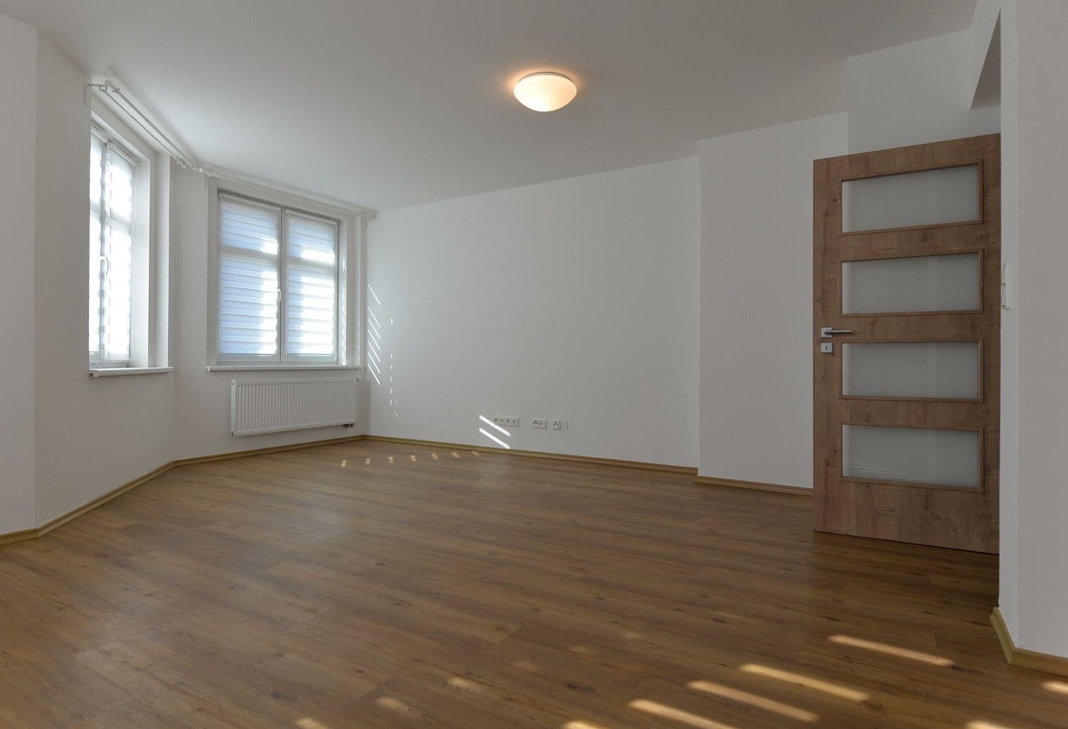 Prenájom bytu 3-izbový 94 m², Lounská, Teplice, Ústecký kraj Prenájom bytu 3-izbový 94 m², Lounská, Teplice, Ústecký kraj