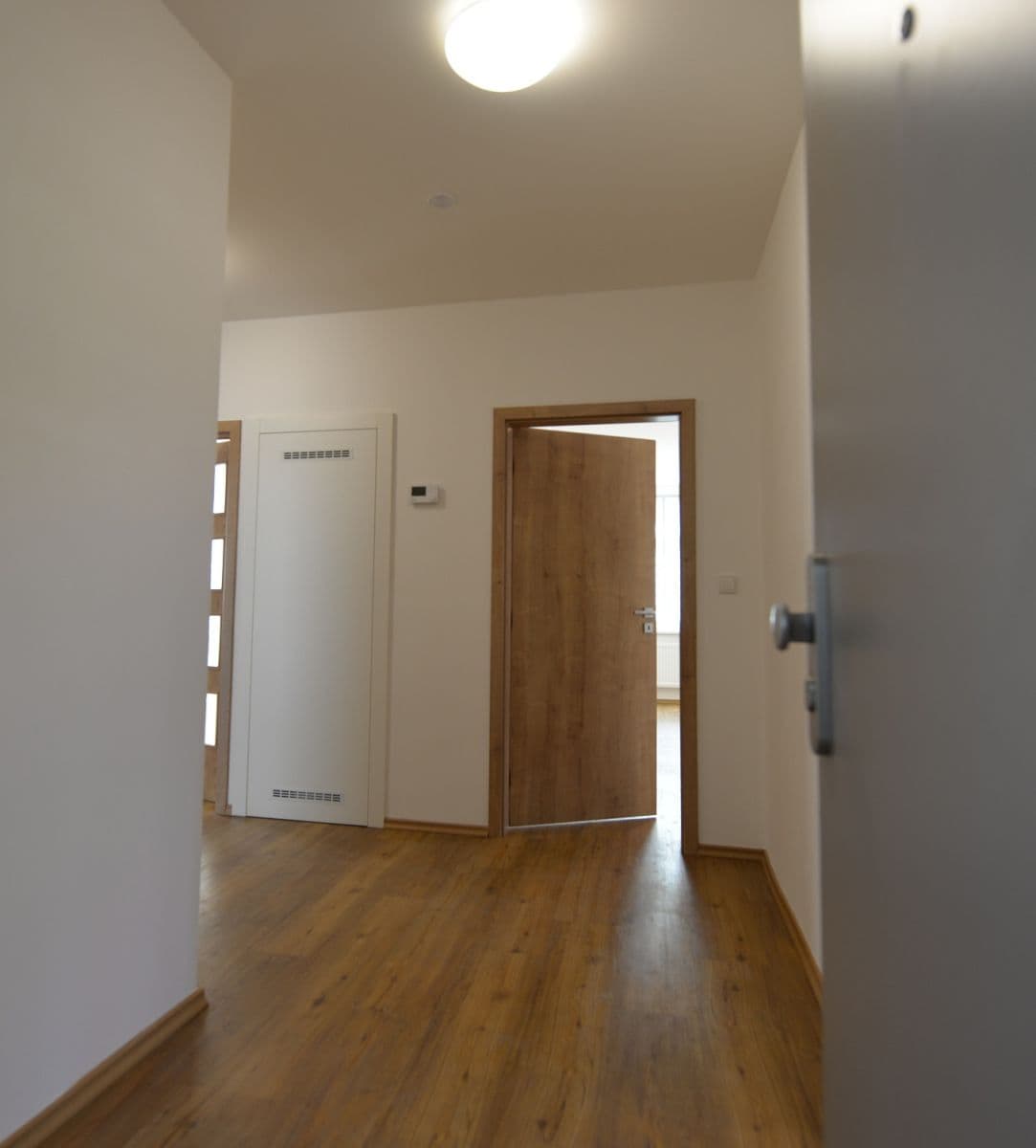 Prenájom bytu 3-izbový 94 m², Lounská, Teplice, Ústecký kraj Prenájom bytu 3-izbový 94 m², Lounská, Teplice, Ústecký kraj