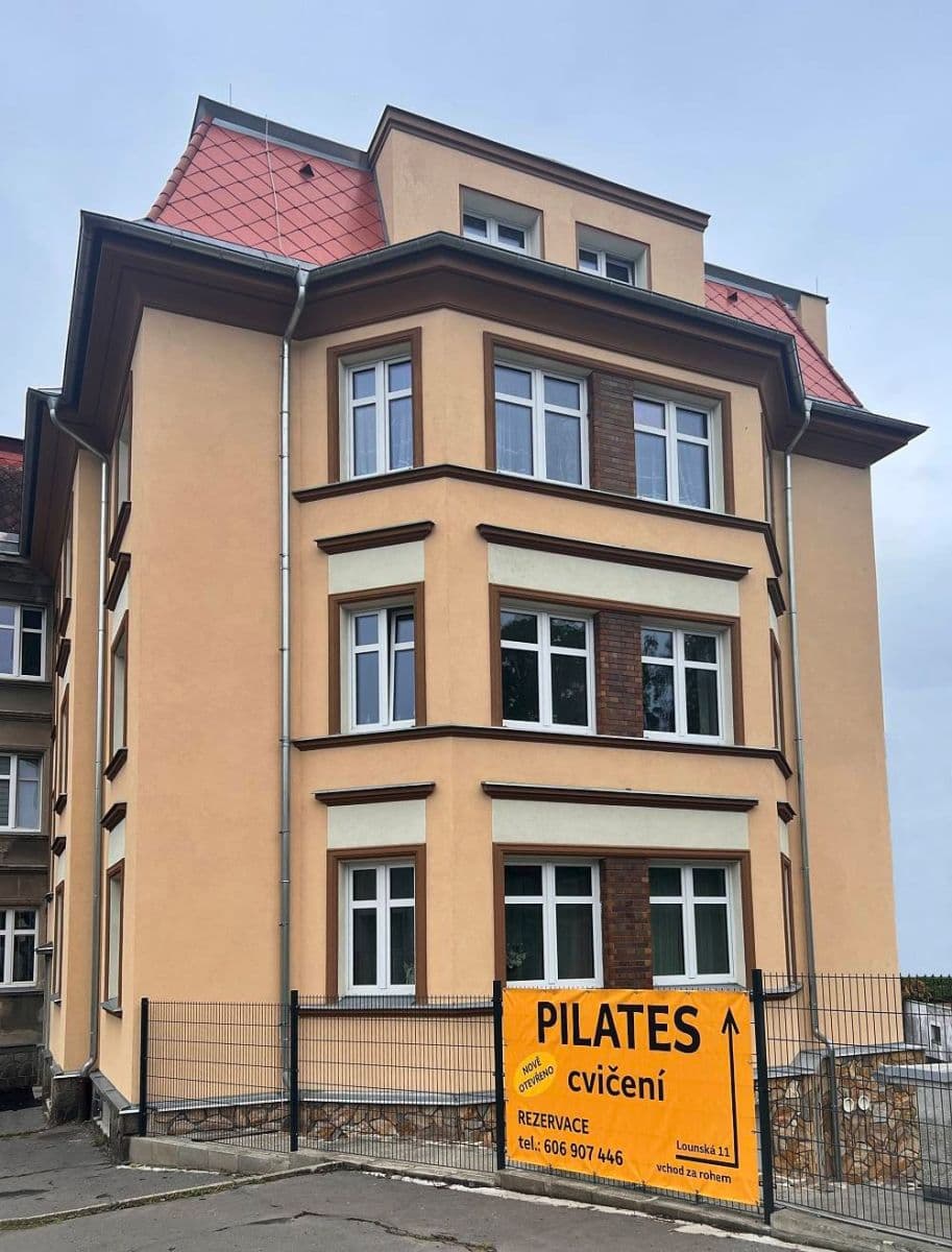 Prenájom bytu 3-izbový 94 m², Lounská, Teplice, Ústecký kraj Prenájom bytu 3-izbový 94 m², Lounská, Teplice, Ústecký kraj