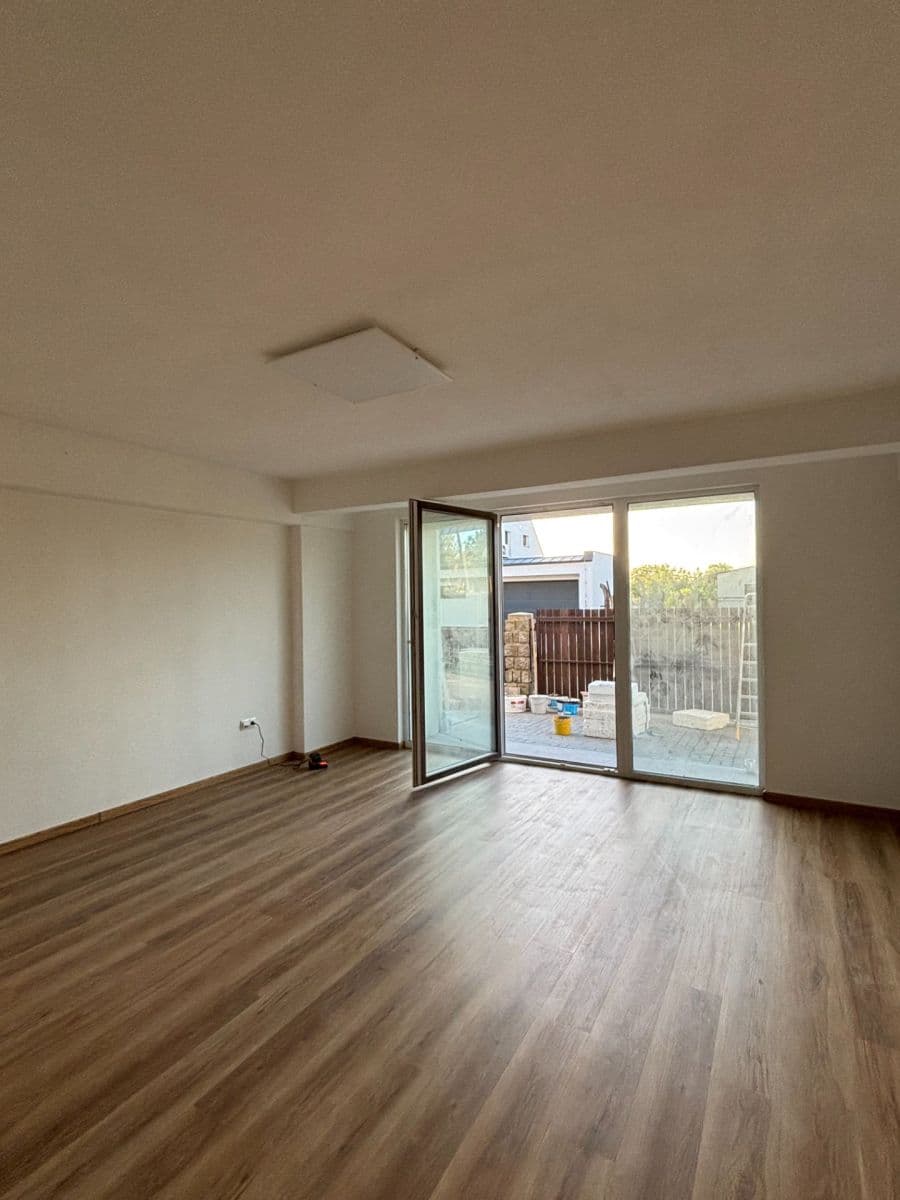Prenájom bytu 4-izbový 170 m², Přáslavská, Olomouc, Olomoucký kraj Prenájom bytu 4-izbový 170 m², Přáslavská, Olomouc, Olomoucký kraj