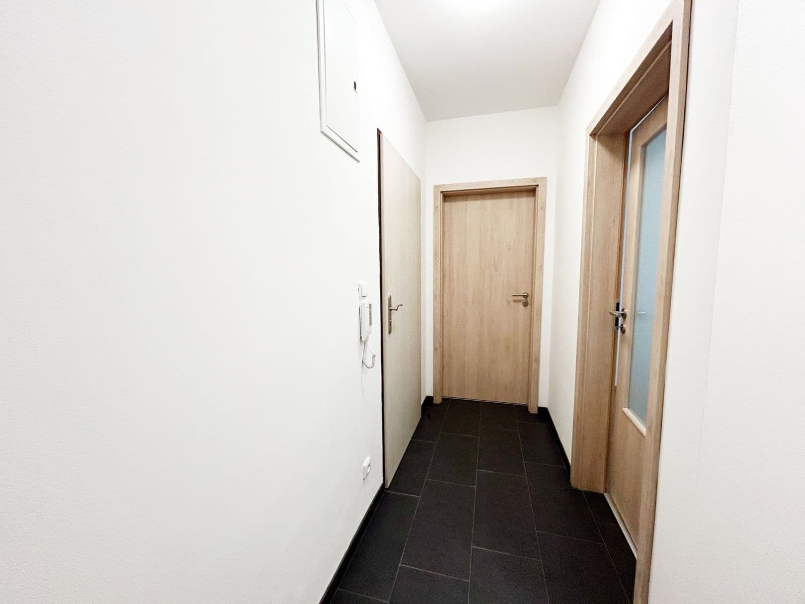 Prenájom bytu 2-izbový 56 m², Palackého, Velim, Středočeský kraj Prenájom bytu 2-izbový 56 m², Palackého, Velim, Středočeský kraj