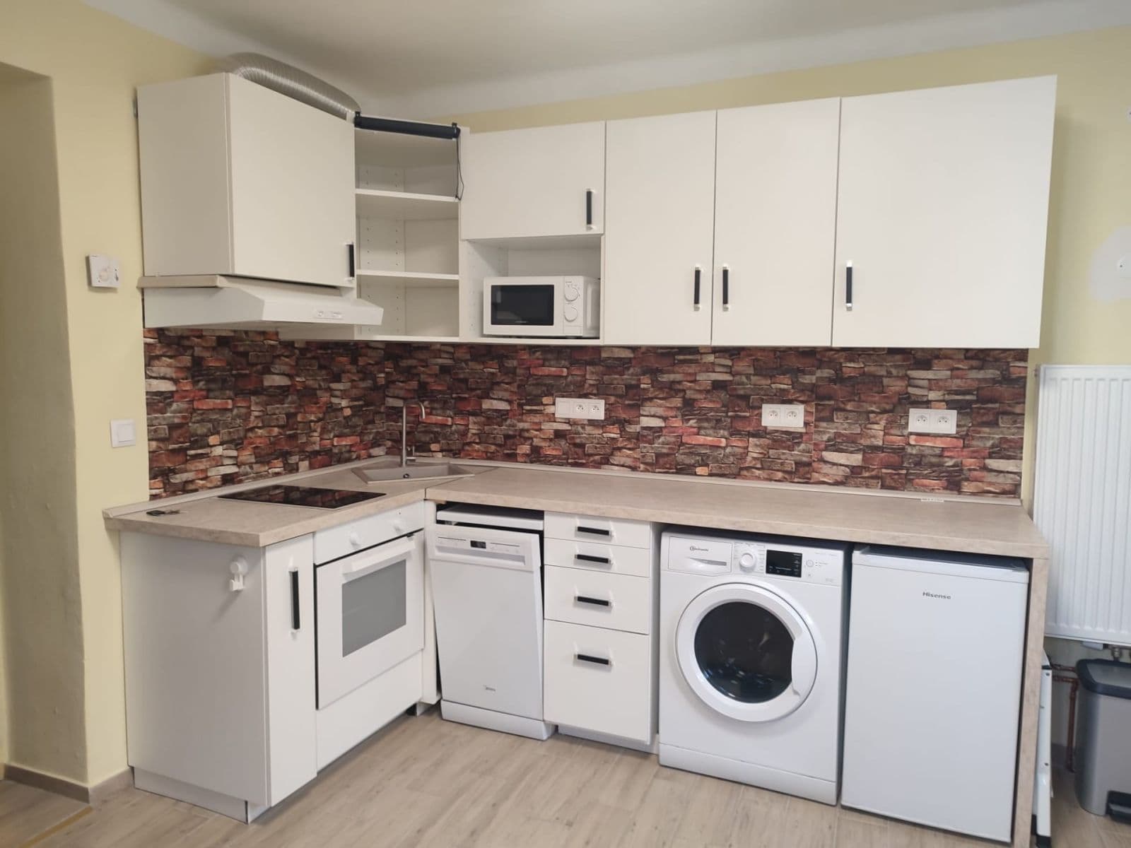Prenájom bytu 1-izbový 19 m², Na Záhonech, Praha, Praha Prenájom bytu 1-izbový 19 m², Na Záhonech, Praha, Praha