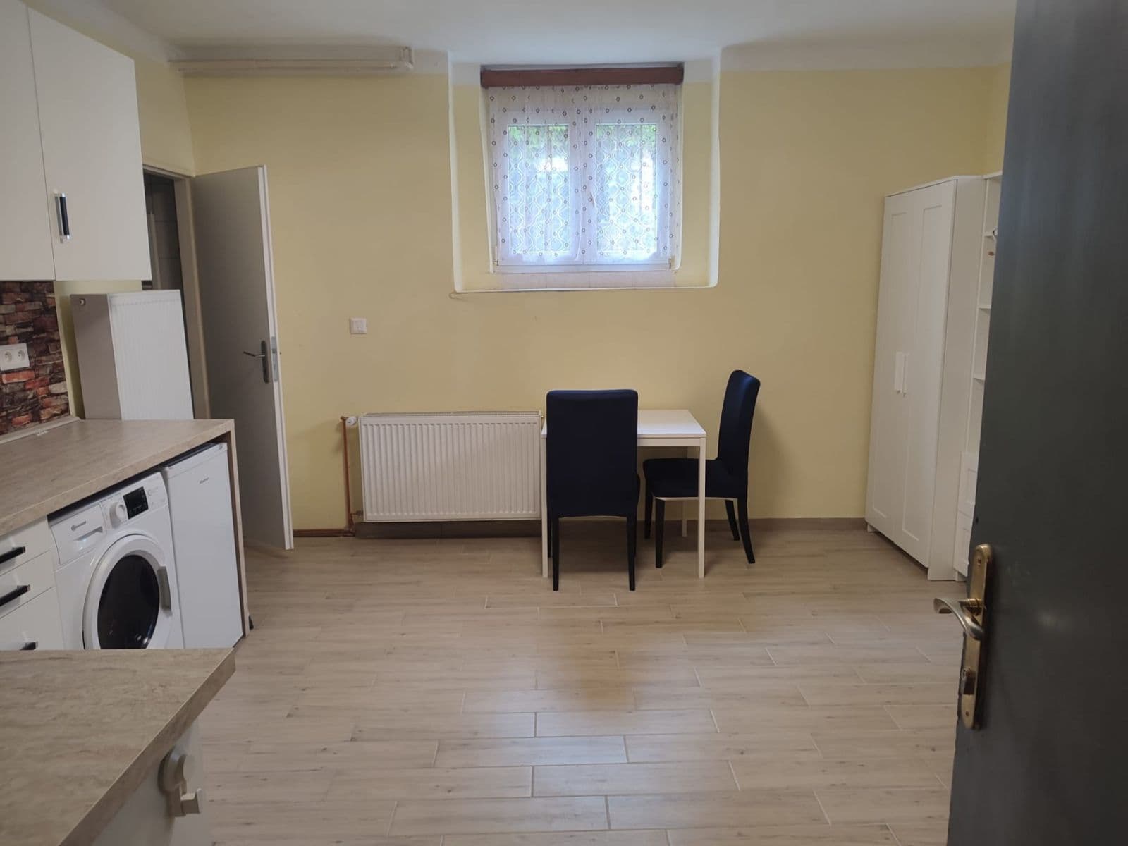 Prenájom bytu 1-izbový 19 m², Na Záhonech, Praha, Praha Prenájom bytu 1-izbový 19 m², Na Záhonech, Praha, Praha