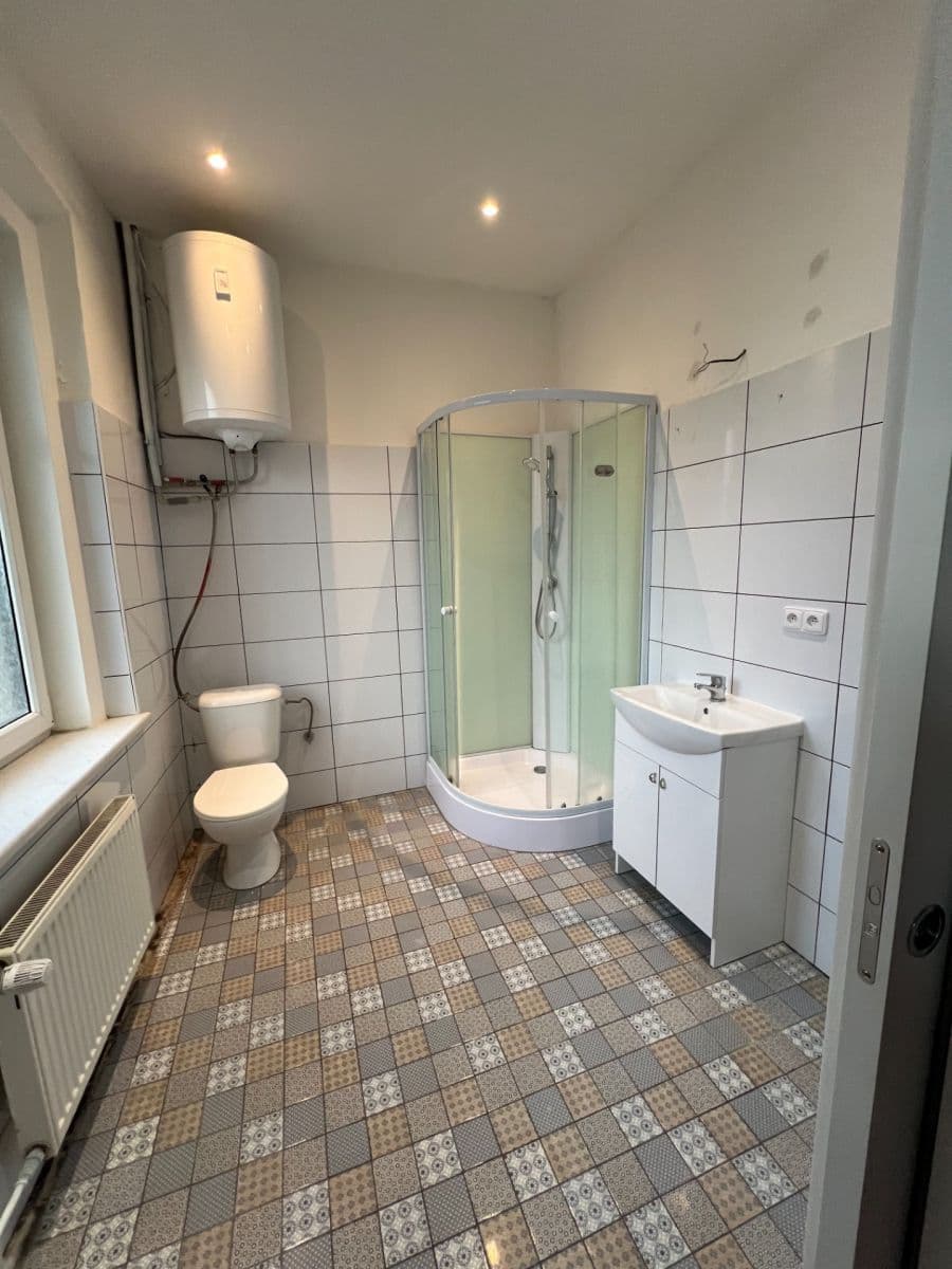 Prenájom bytu 3-izbový 79 m², 17. listopadu, Říčany, Středočeský kraj Prenájom bytu 3-izbový 79 m², 17. listopadu, Říčany, Středočeský kraj