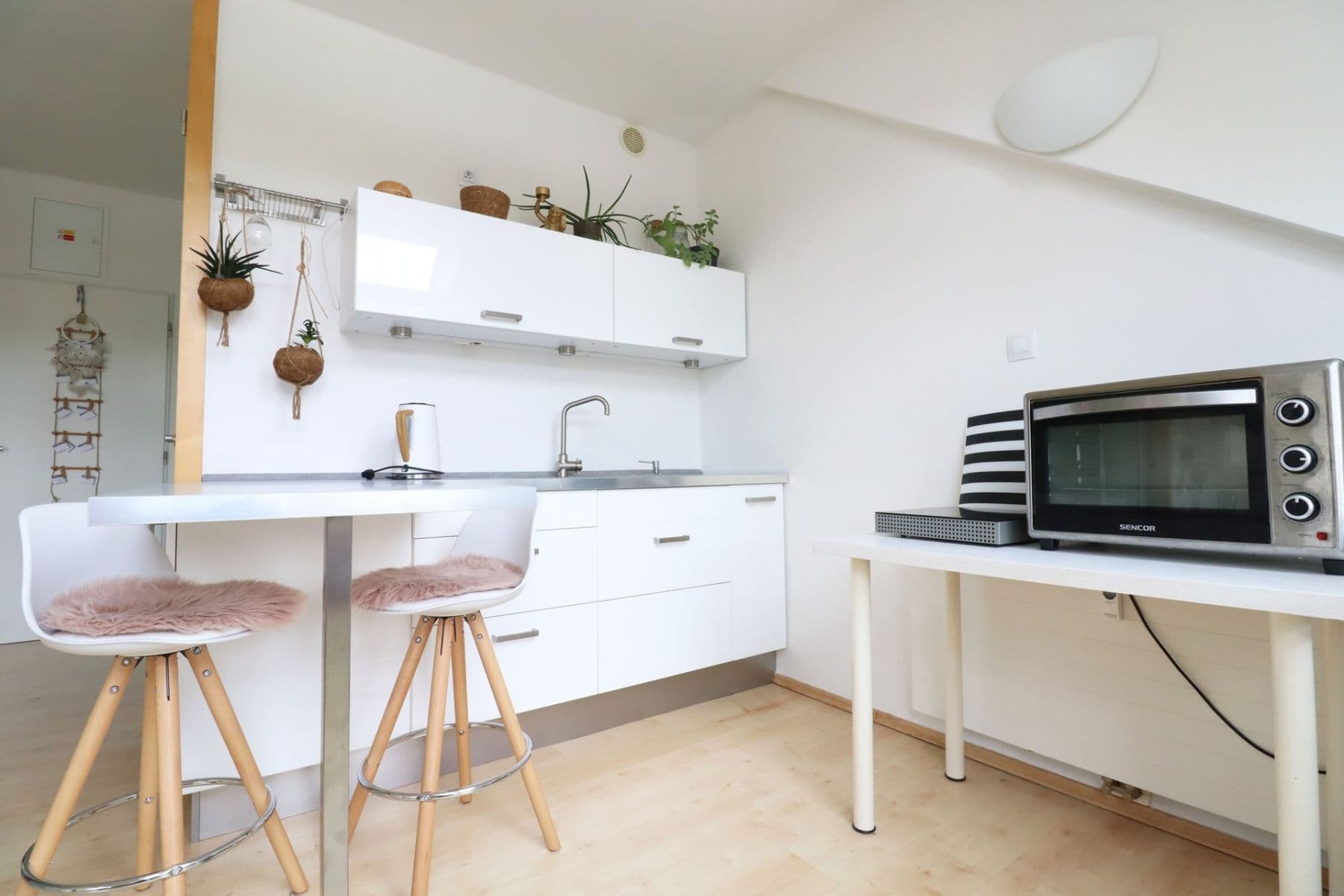 Prenájom bytu 1-izbový 45 m², Střížkovská, Praha, Praha Prenájom bytu 1-izbový 45 m², Střížkovská, Praha, Praha
