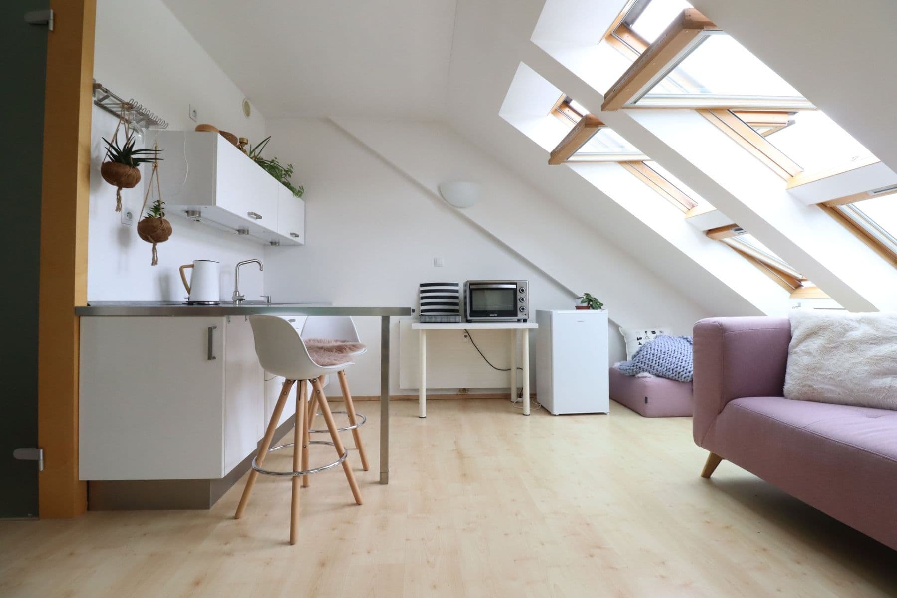 Prenájom bytu 1-izbový 45 m², Střížkovská, Praha, Praha Prenájom bytu 1-izbový 45 m², Střížkovská, Praha, Praha