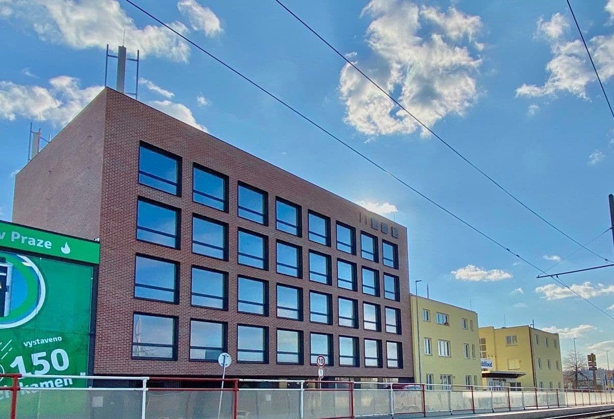 Prenájom bytu 7-izbový 141 m², Poděbradská, Praha, Praha Prenájom bytu 7-izbový 141 m², Poděbradská, Praha, Praha