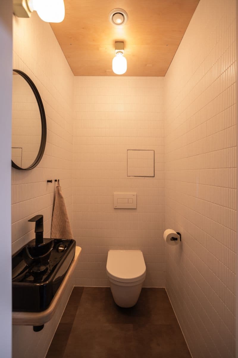 Prenájom bytu 7-izbový 141 m², Poděbradská, Praha, Praha Prenájom bytu 7-izbový 141 m², Poděbradská, Praha, Praha