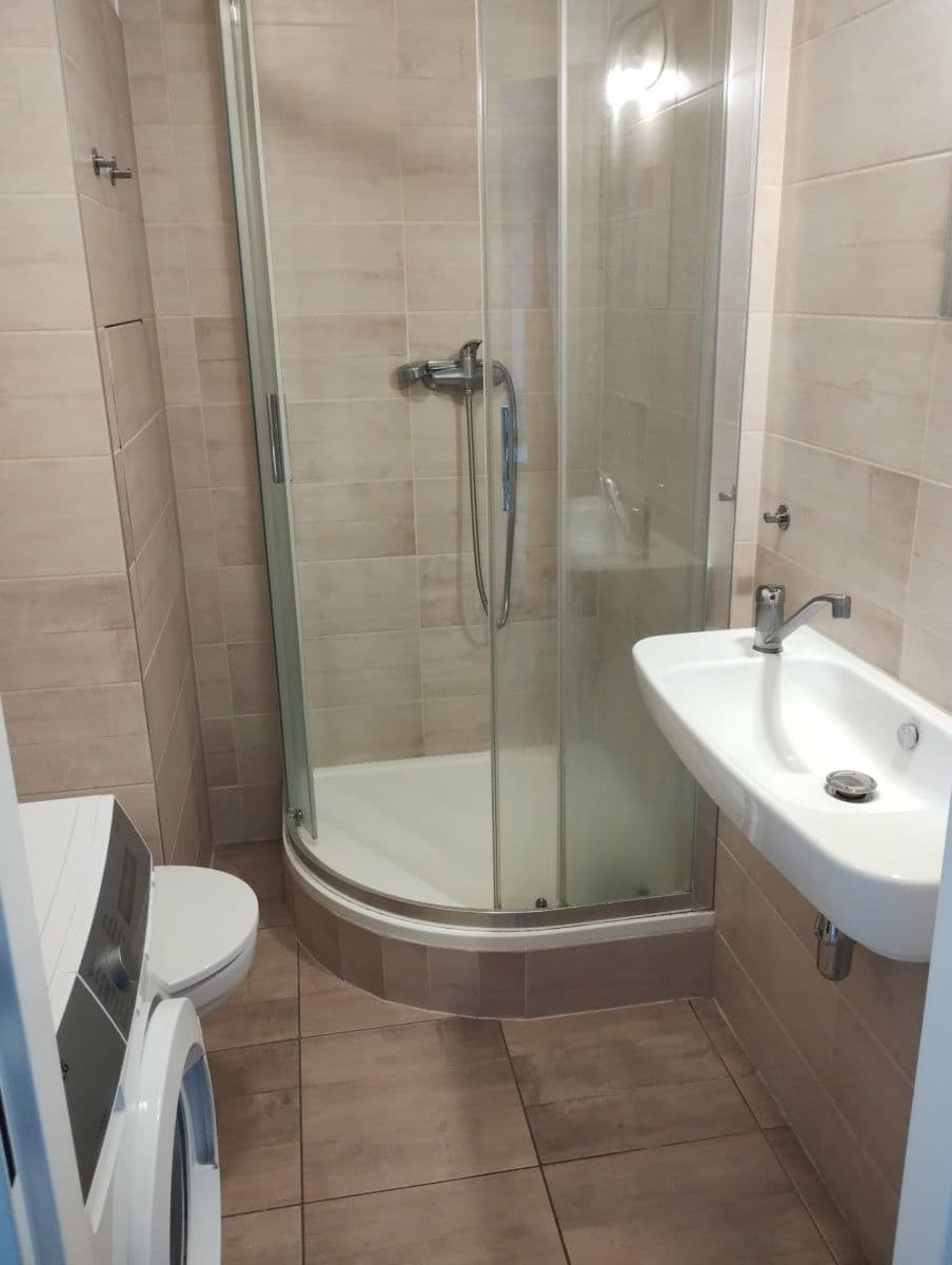 Prenájom bytu 1-izbový 34 m², Jasanová, Brno, Jihomoravský kraj Prenájom bytu 1-izbový 34 m², Jasanová, Brno, Jihomoravský kraj