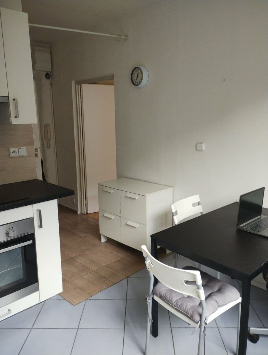 Prenájom bytu 1-izbový 34 m², Jasanová, Brno, Jihomoravský kraj Prenájom bytu 1-izbový 34 m², Jasanová, Brno, Jihomoravský kraj