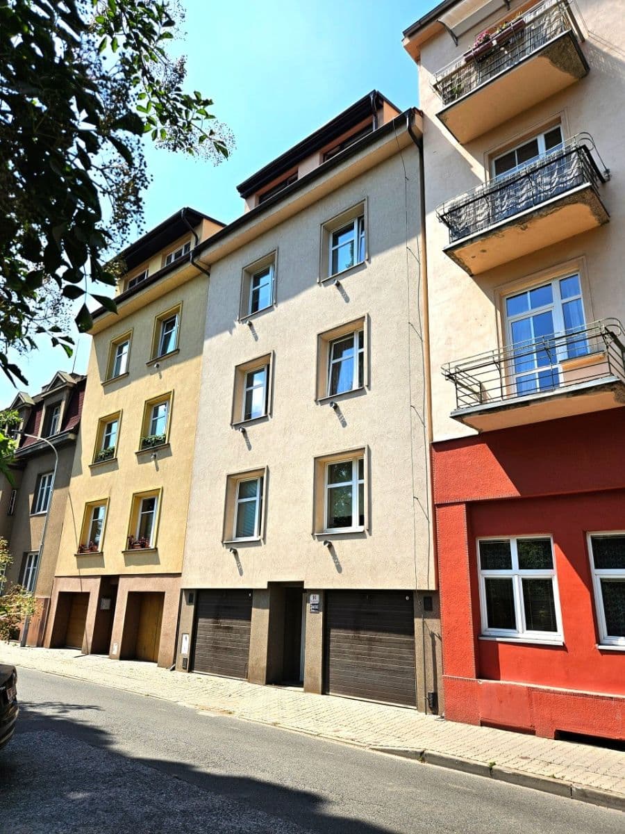Prenájom bytu 1-izbový 22 m², Karáskovo náměstí, Brno, Jihomoravský kraj Prenájom bytu 1-izbový 22 m², Karáskovo náměstí, Brno, Jihomoravský kraj