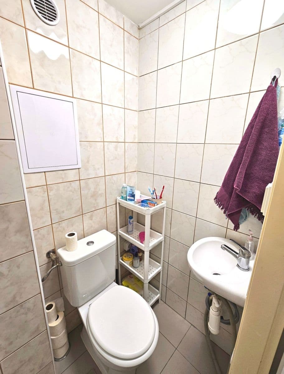Prenájom bytu 1-izbový 22 m², Karáskovo náměstí, Brno, Jihomoravský kraj Prenájom bytu 1-izbový 22 m², Karáskovo náměstí, Brno, Jihomoravský kraj
