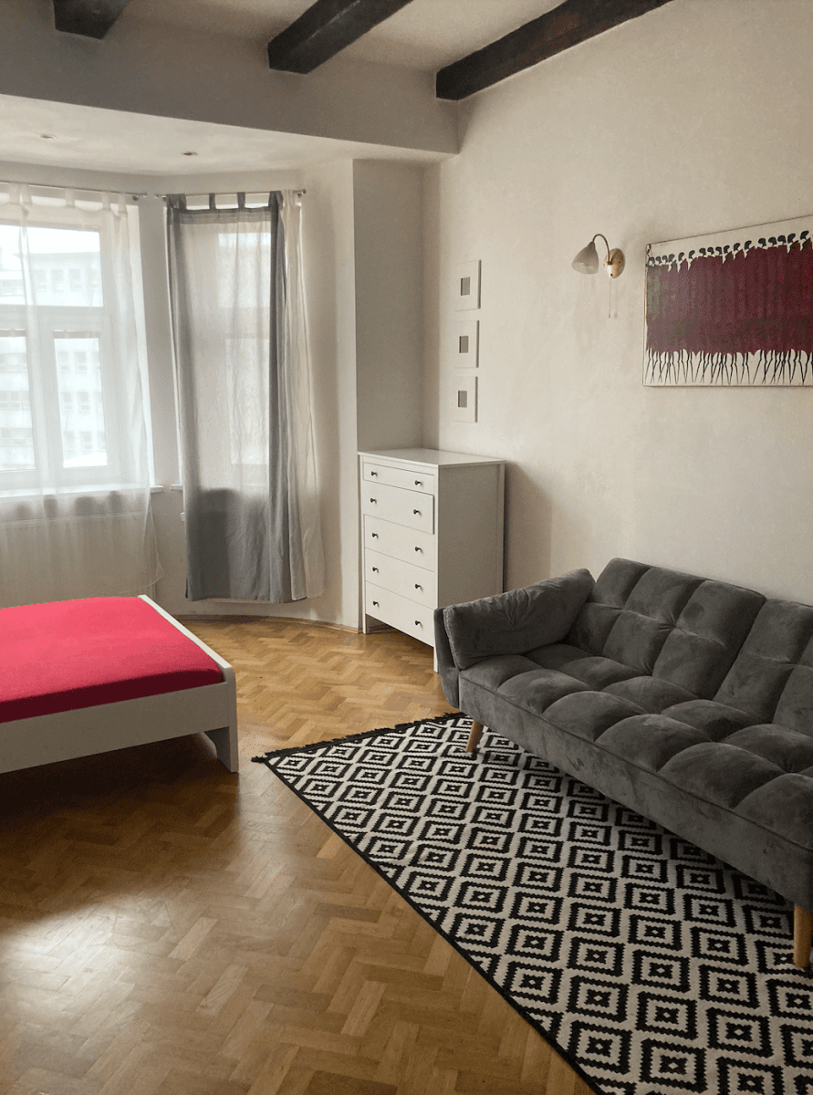 Prenájom bytu 3-izbový 98 m², Murgašova, Bratislava - mestská časť Staré Mesto, Bratislavský kraj Prenájom bytu 3-izbový 98 m², Murgašova, Bratislava - mestská časť Staré Mesto, Bratislavský kraj