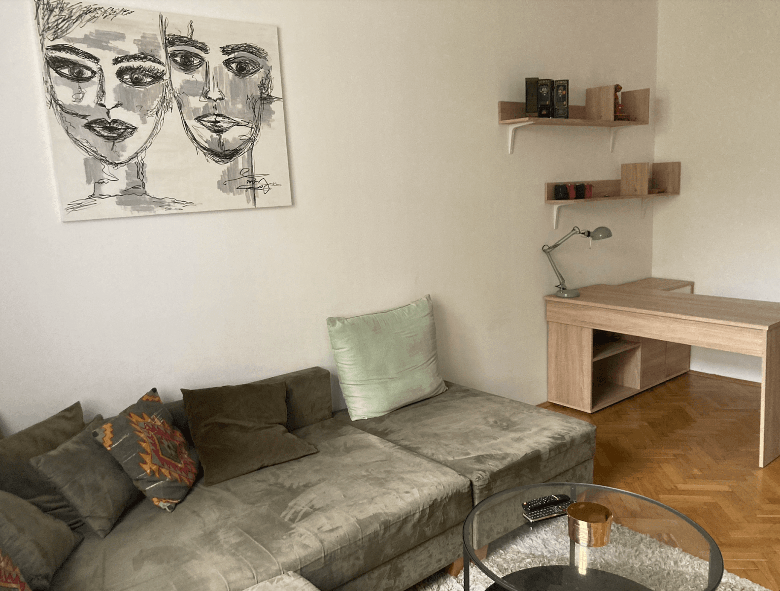 Prenájom bytu 3-izbový 98 m², Murgašova, Bratislava - mestská časť Staré Mesto, Bratislavský kraj Prenájom bytu 3-izbový 98 m², Murgašova, Bratislava - mestská časť Staré Mesto, Bratislavský kraj