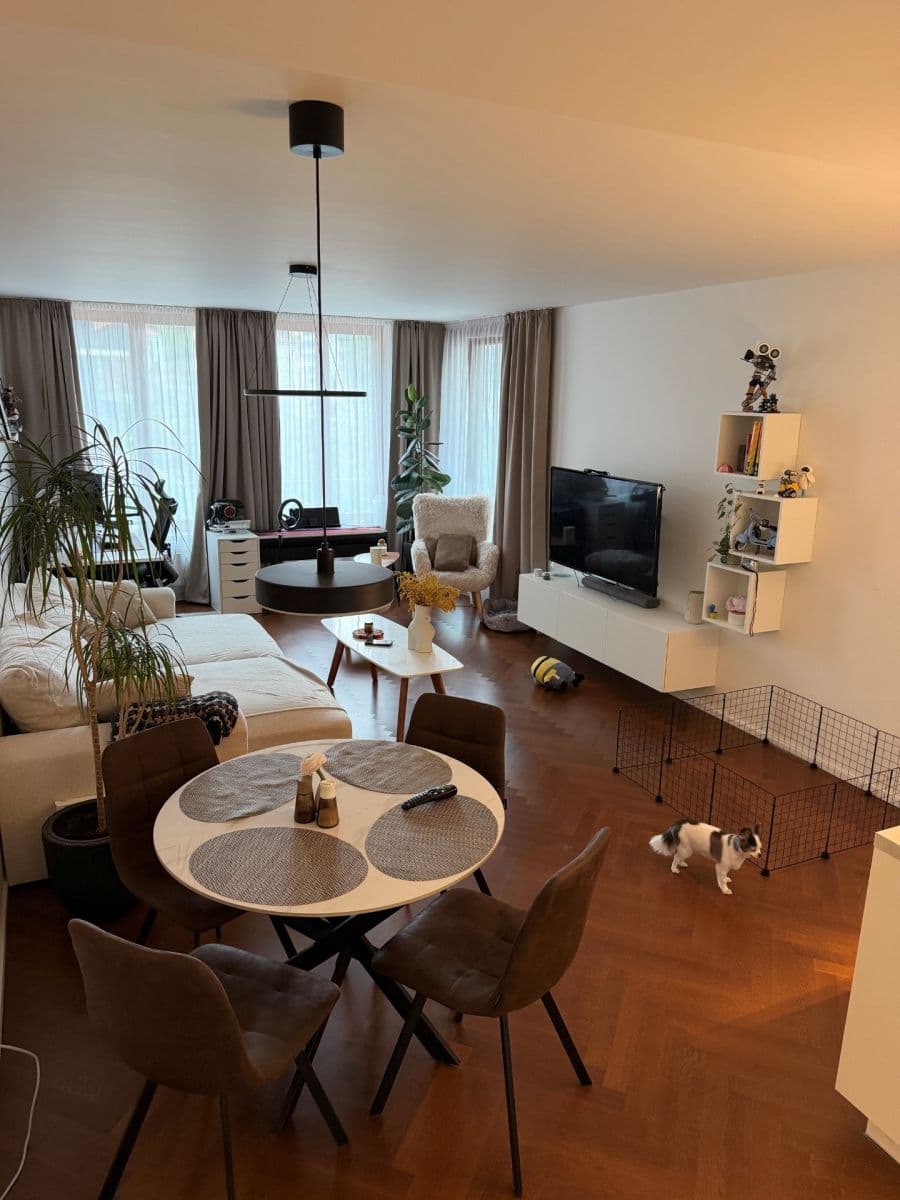 Prenájom bytu 2-izbový 64 m², Albrightové, Praha, Praha Prenájom bytu 2-izbový 64 m², Albrightové, Praha, Praha