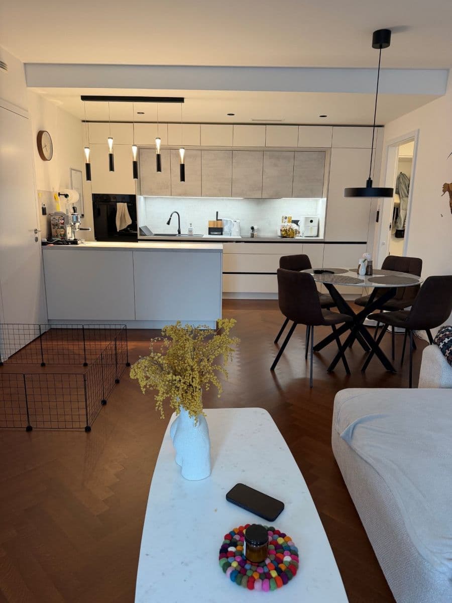 Prenájom bytu 2-izbový 64 m², Albrightové, Praha, Praha Prenájom bytu 2-izbový 64 m², Albrightové, Praha, Praha