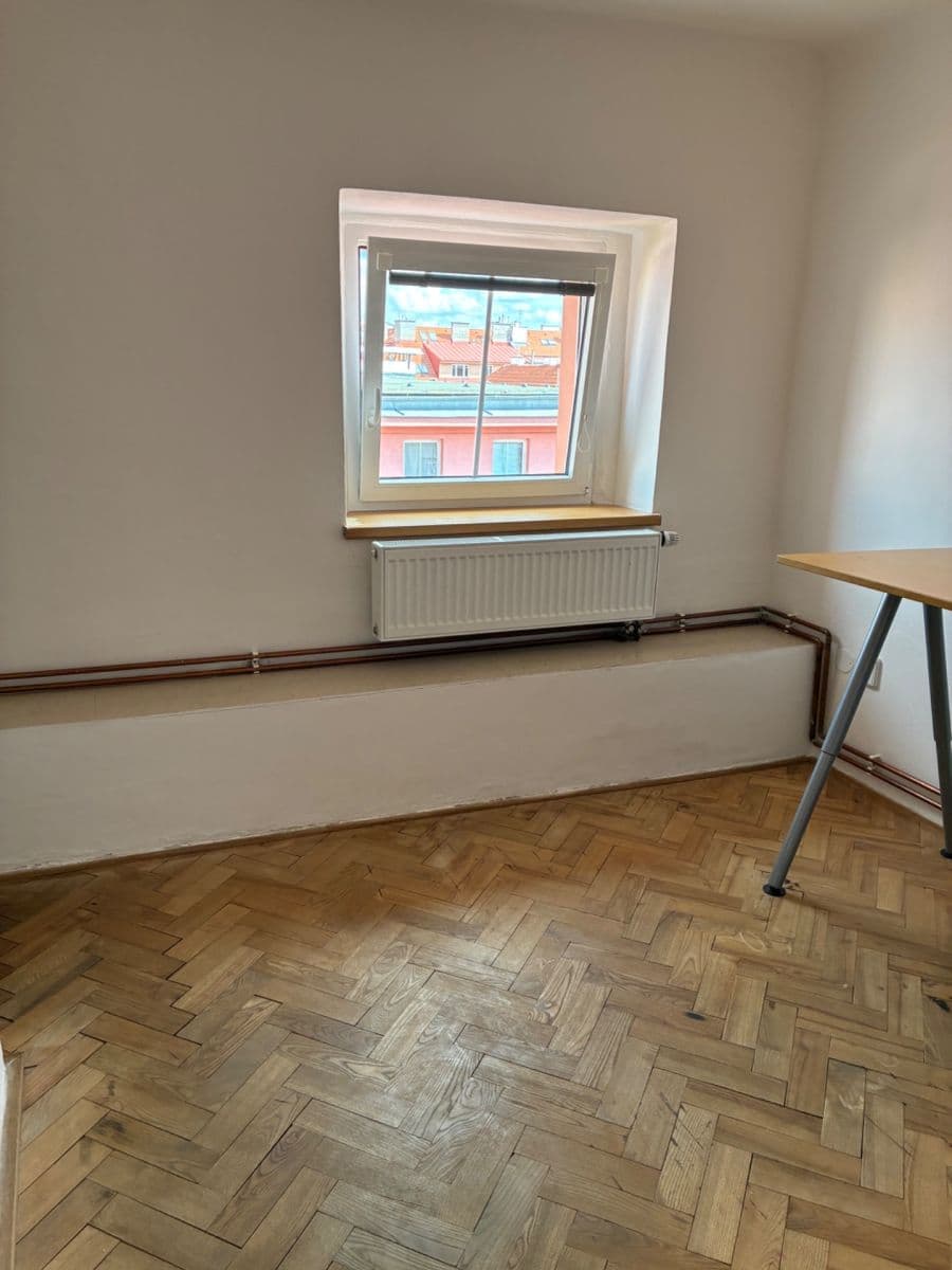 Prenájom bytu 3-izbový 63 m², Přístavní, Praha, Praha Prenájom bytu 3-izbový 63 m², Přístavní, Praha, Praha