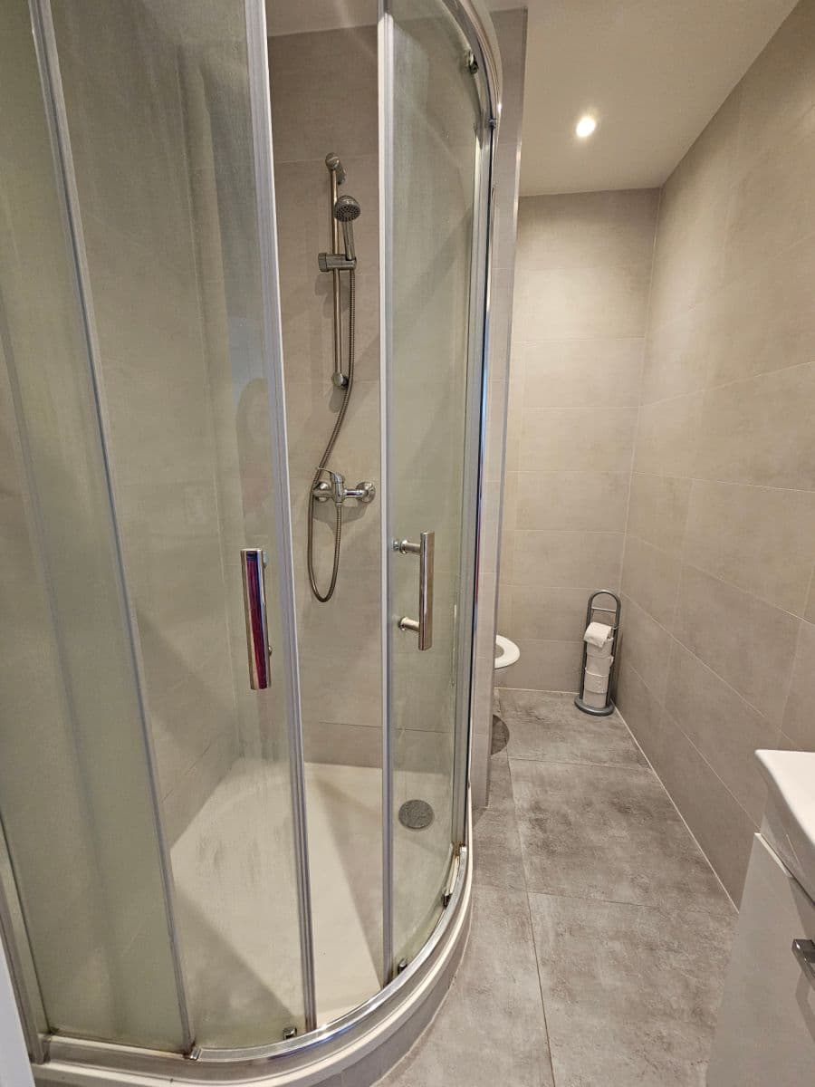 Prenájom bytu 1-izbový 35 m², Dubová, Brno, Jihomoravský kraj Prenájom bytu 1-izbový 35 m², Dubová, Brno, Jihomoravský kraj