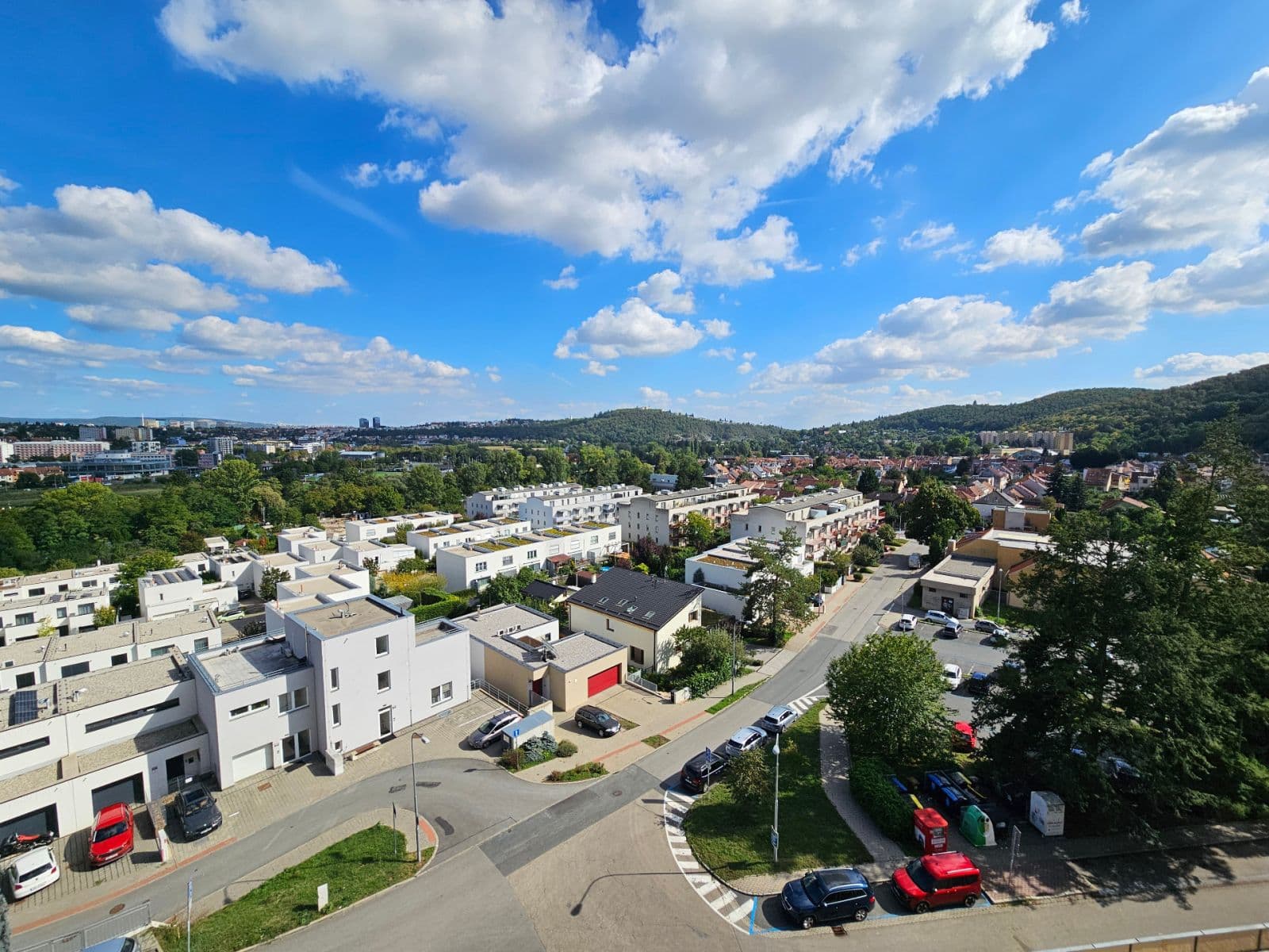 Prenájom bytu 1-izbový 35 m², Dubová, Brno, Jihomoravský kraj Prenájom bytu 1-izbový 35 m², Dubová, Brno, Jihomoravský kraj