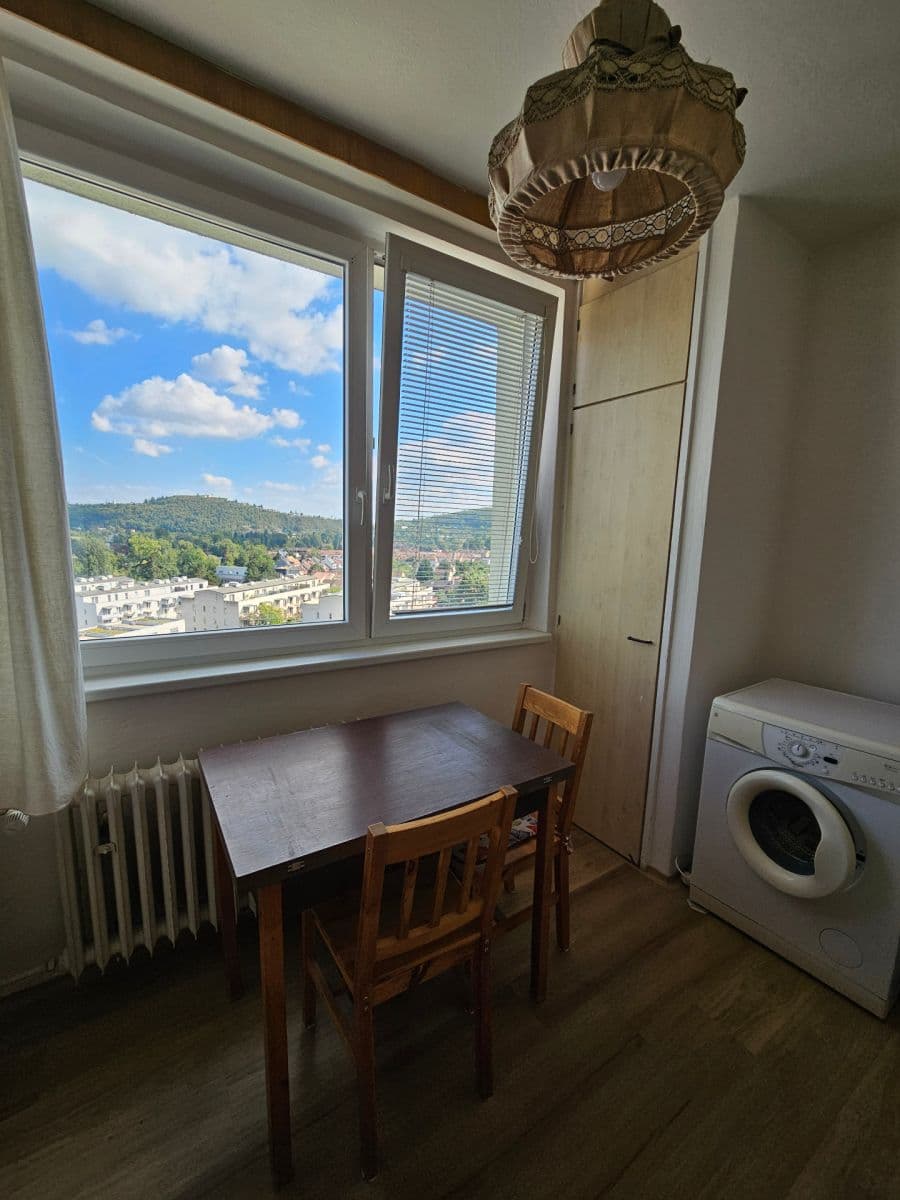 Prenájom bytu 1-izbový 35 m², Dubová, Brno, Jihomoravský kraj Prenájom bytu 1-izbový 35 m², Dubová, Brno, Jihomoravský kraj
