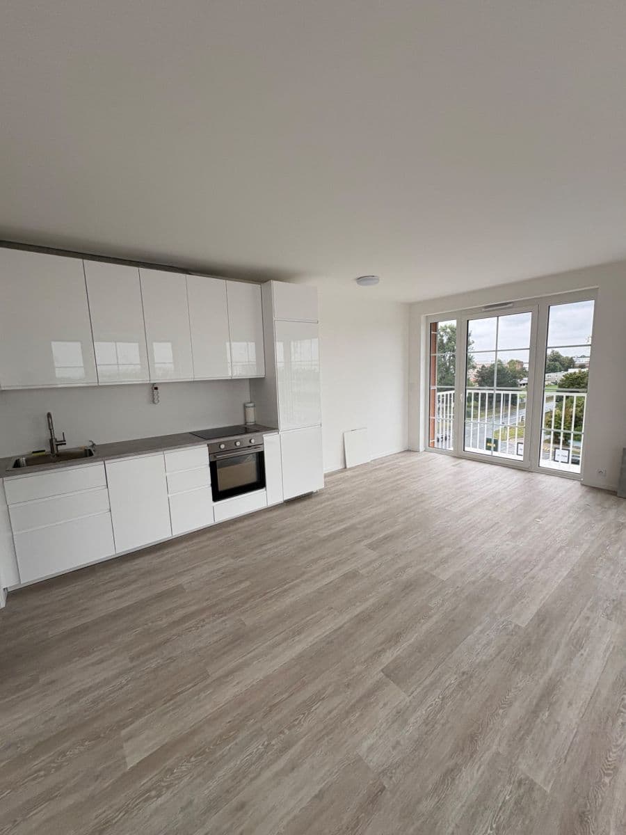 Prenájom bytu 2-izbový 59 m², Mladoboleslavská, Praha, Praha Prenájom bytu 2-izbový 59 m², Mladoboleslavská, Praha, Praha