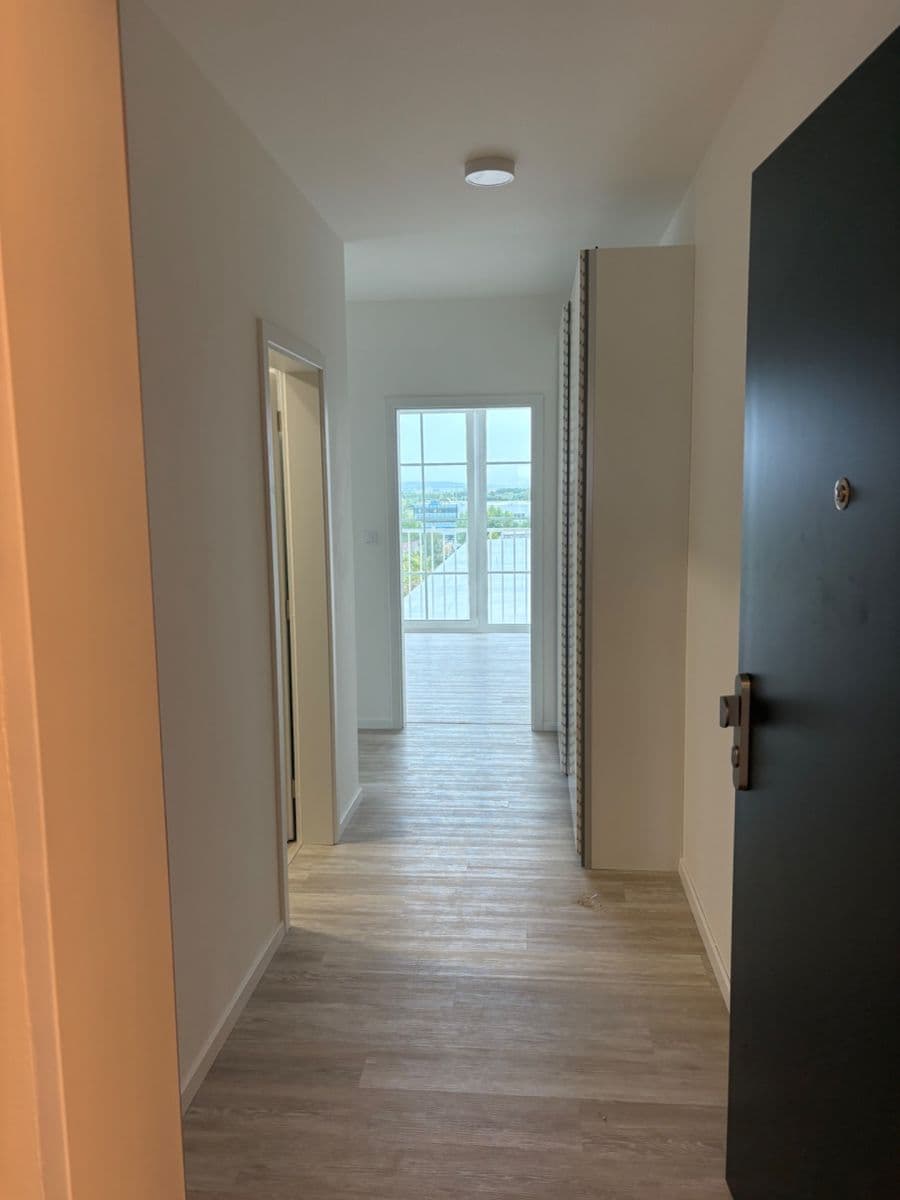 Prenájom bytu 2-izbový 59 m², Mladoboleslavská, Praha, Praha Prenájom bytu 2-izbový 59 m², Mladoboleslavská, Praha, Praha