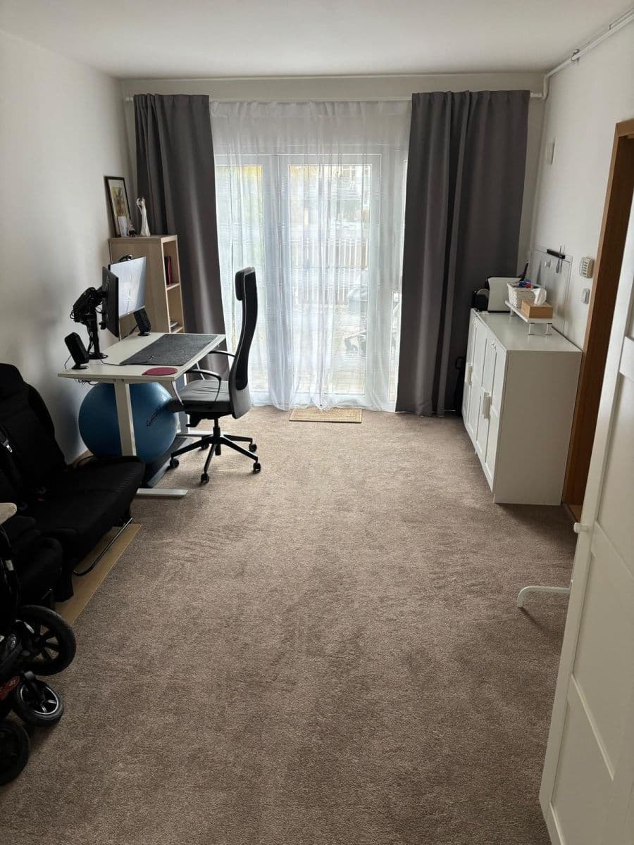 Prenájom domu 196 m², pozemok 500 m², Lutínská, Praha, Praha Prenájom domu 196 m², pozemok 500 m², Lutínská, Praha, Praha