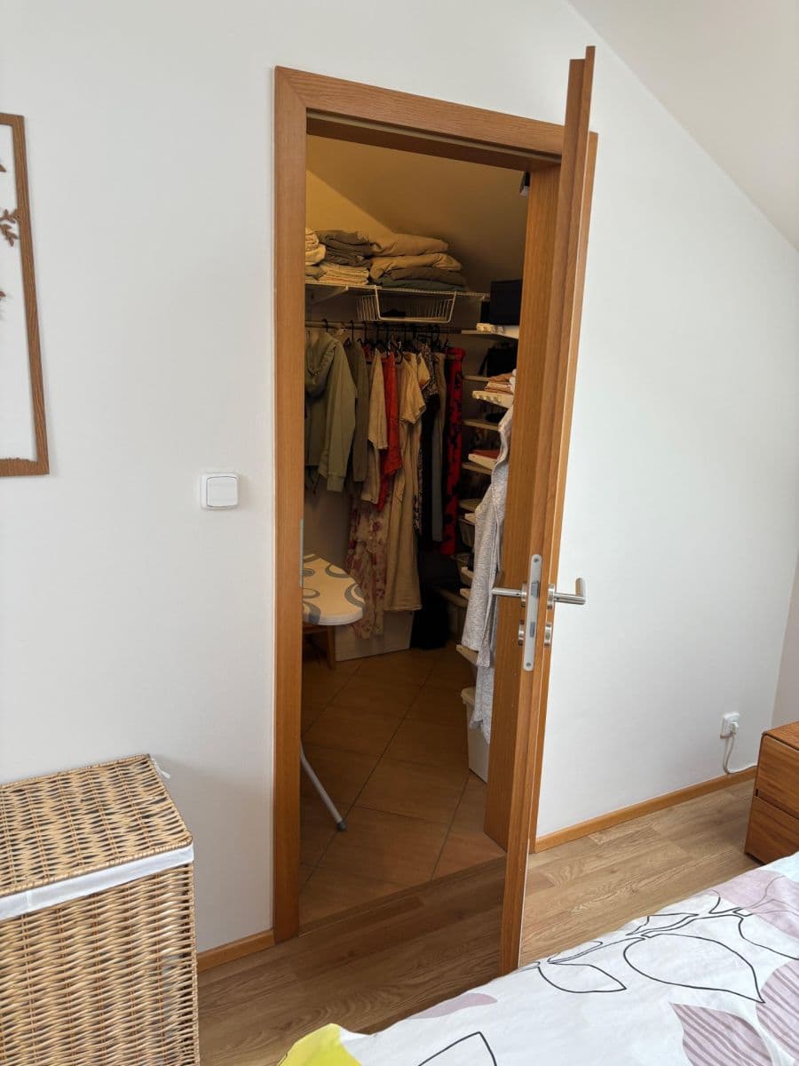 Prenájom domu 196 m², pozemok 500 m², Lutínská, Praha, Praha Prenájom domu 196 m², pozemok 500 m², Lutínská, Praha, Praha