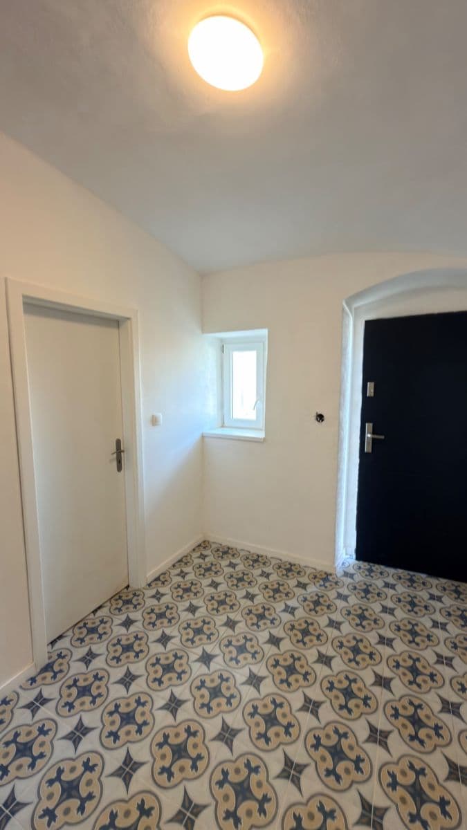Prenájom bytu 2-izbový 45 m², Zdislavy z Lemberka, Jablonné v Podještědí, Liberecký kraj Prenájom bytu 2-izbový 45 m², Zdislavy z Lemberka, Jablonné v Podještědí, Liberecký kraj