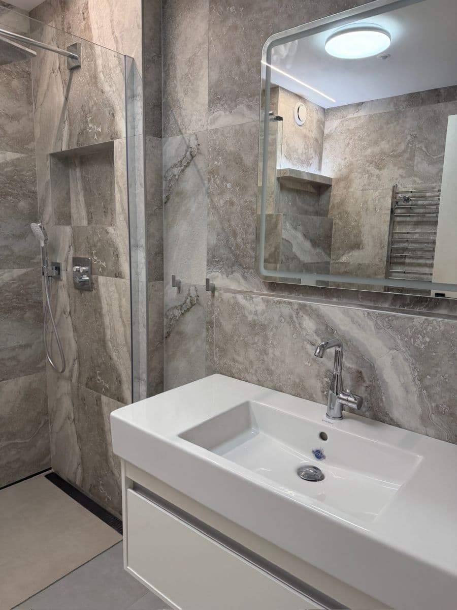Prenájom bytu 2-izbový 67 m², Za Arielem, Praha, Praha Prenájom bytu 2-izbový 67 m², Za Arielem, Praha, Praha
