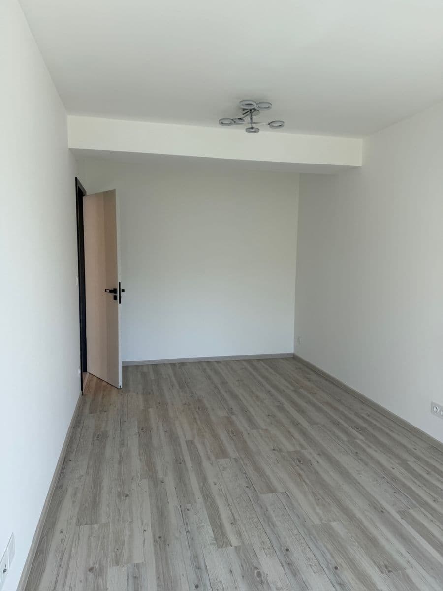 Prenájom bytu 2-izbový 67 m², Za Arielem, Praha, Praha Prenájom bytu 2-izbový 67 m², Za Arielem, Praha, Praha