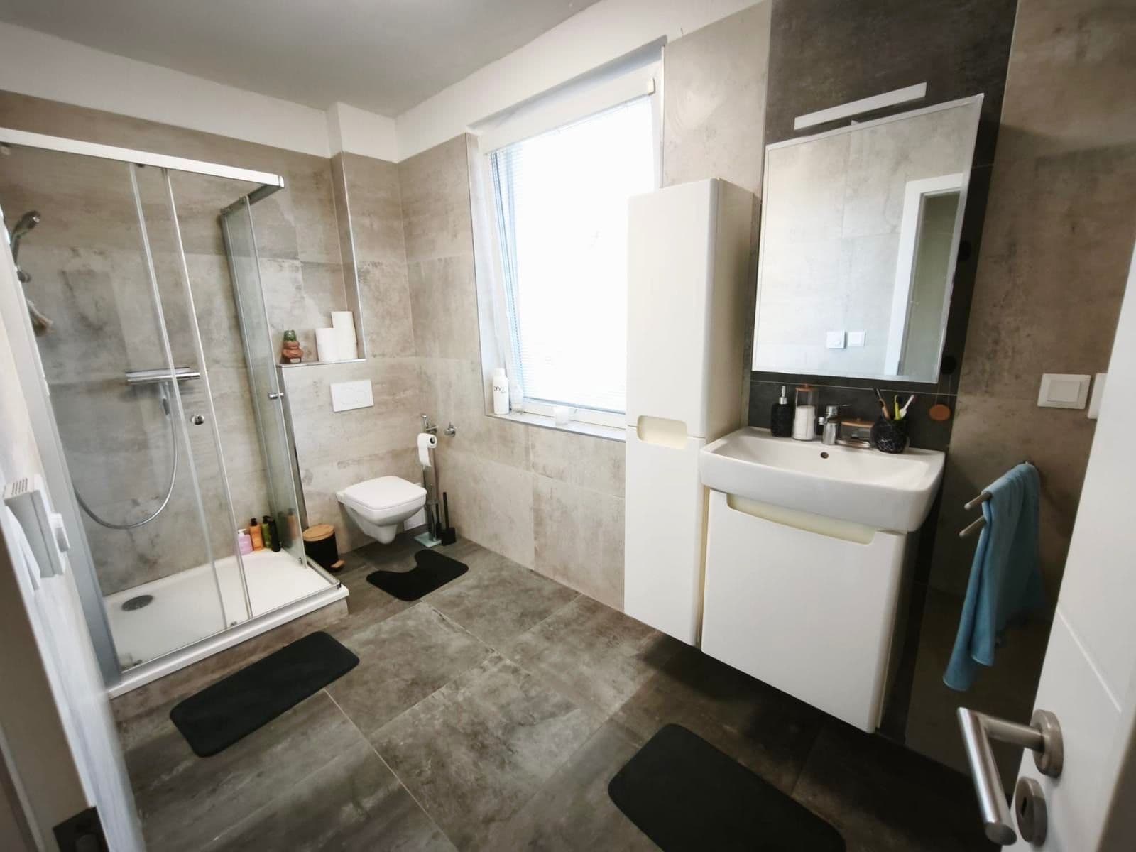 Prenájom bytu 2-izbový 52 m², Kotkova, Liberec, Liberecký kraj Prenájom bytu 2-izbový 52 m², Kotkova, Liberec, Liberecký kraj