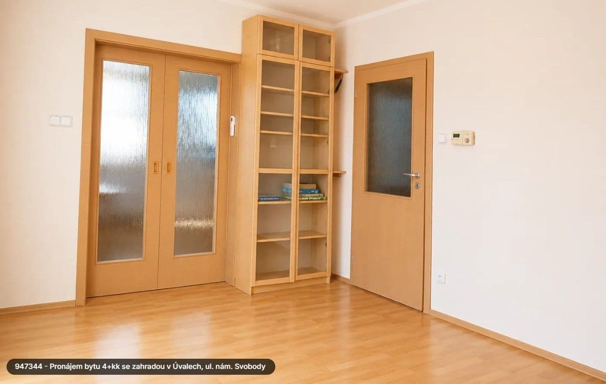 Prenájom bytu 4-izbový 105 m², nám. Svobody, Úvaly, Středočeský kraj Prenájom bytu 4-izbový 105 m², nám. Svobody, Úvaly, Středočeský kraj