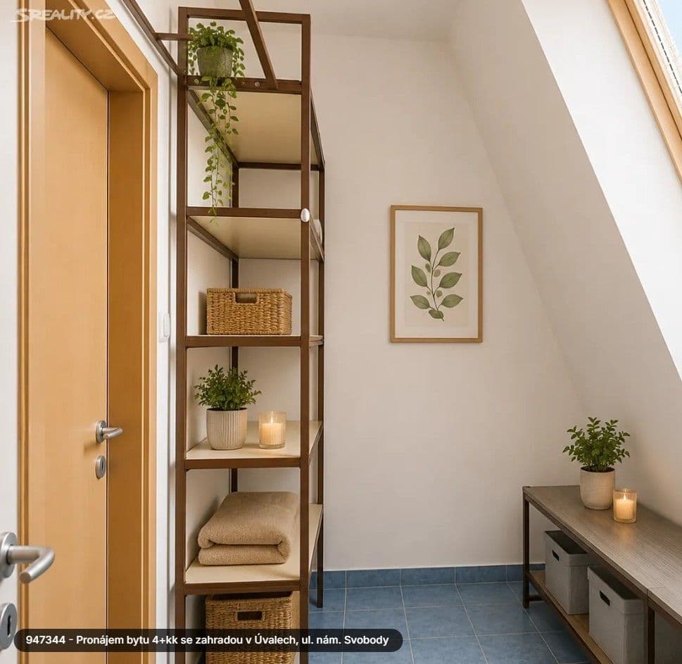 Prenájom bytu 4-izbový 105 m², nám. Svobody, Úvaly, Středočeský kraj Prenájom bytu 4-izbový 105 m², nám. Svobody, Úvaly, Středočeský kraj