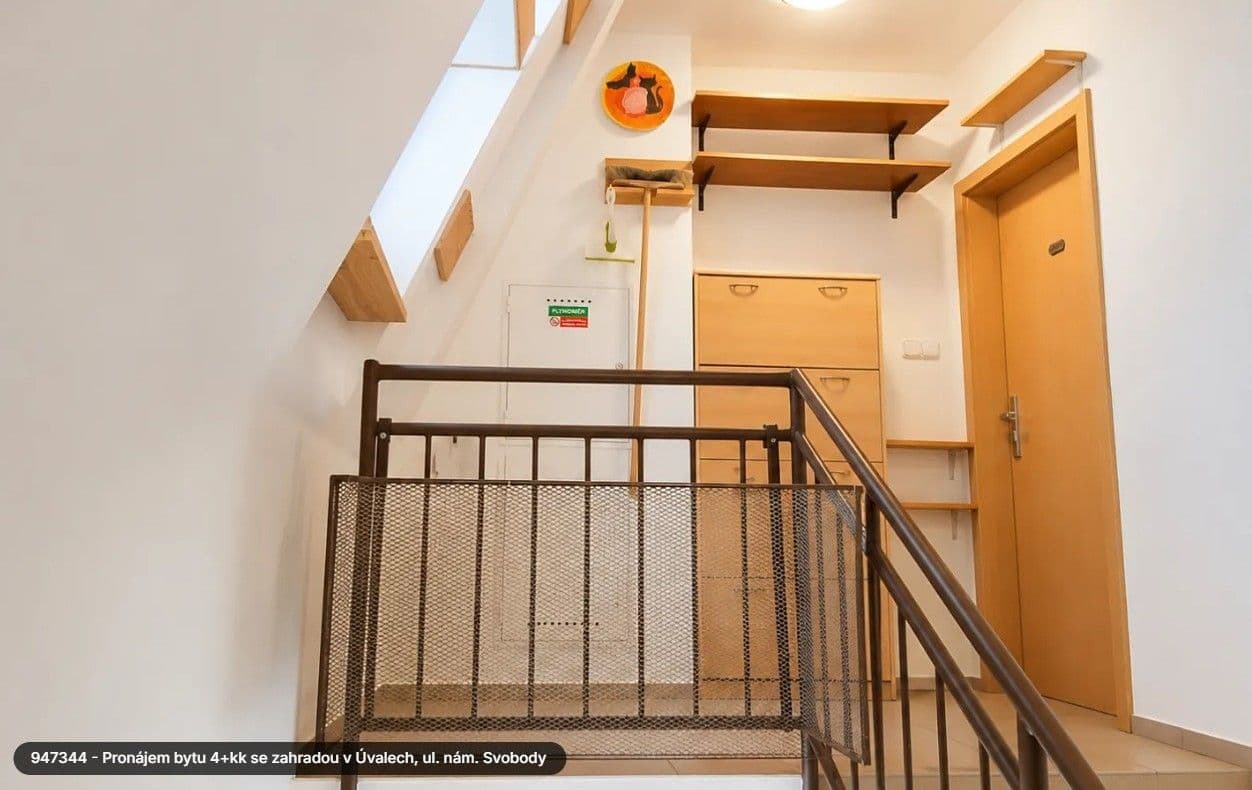 Prenájom bytu 4-izbový 105 m², nám. Svobody, Úvaly, Středočeský kraj Prenájom bytu 4-izbový 105 m², nám. Svobody, Úvaly, Středočeský kraj