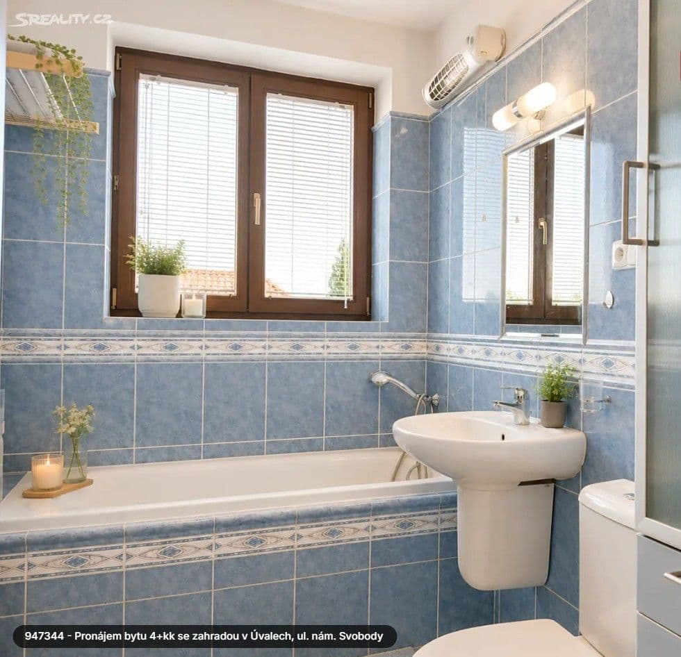 Prenájom bytu 4-izbový 105 m², nám. Svobody, Úvaly, Středočeský kraj Prenájom bytu 4-izbový 105 m², nám. Svobody, Úvaly, Středočeský kraj