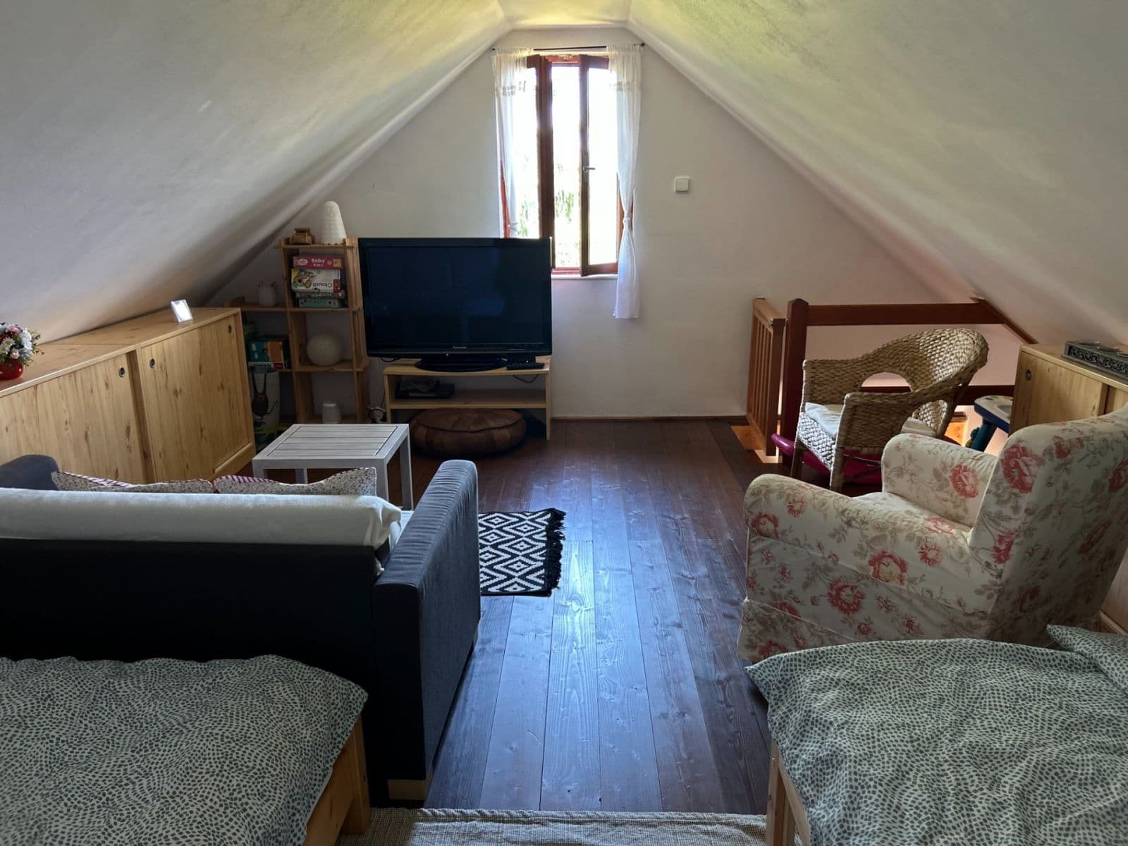 Predaj rekreačného objektu 68 m², pozemok 1.132 m², Velká Bukovina, Ústecký kraj Predaj rekreačného objektu 68 m², pozemok 1.132 m², Velká Bukovina, Ústecký kraj