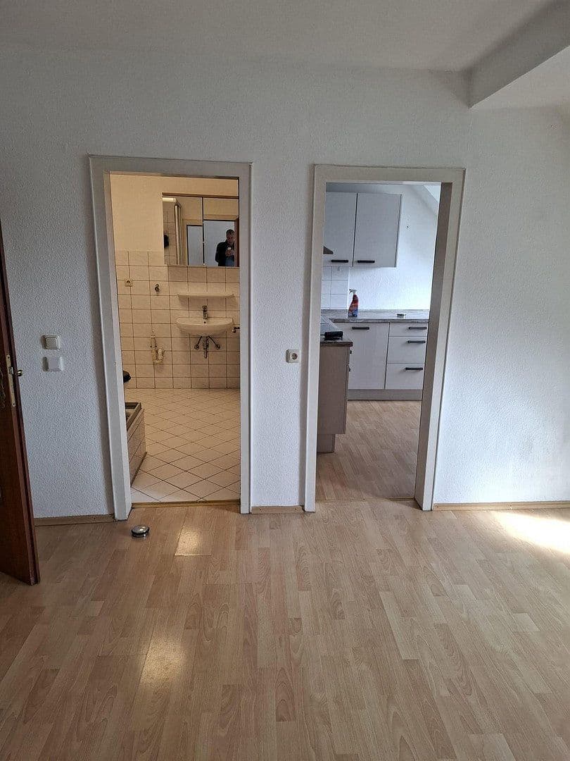 Prenájom bytu 2-izbový 47 m², Plateniusstr. 18, Wuppertal, Severné Porýnie - Westfálsko Prenájom bytu 2-izbový 47 m², Plateniusstr. 18, Wuppertal, Severné Porýnie - Westfálsko
