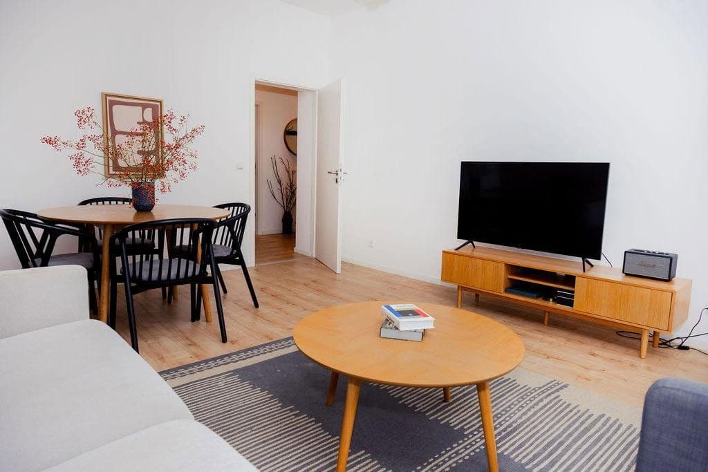 Predaj bytu 3-izbový 64 m², Kaiser friedrich str. 72, Berlin, Berlín Predaj bytu 3-izbový 64 m², Kaiser friedrich str. 72, Berlin, Berlín